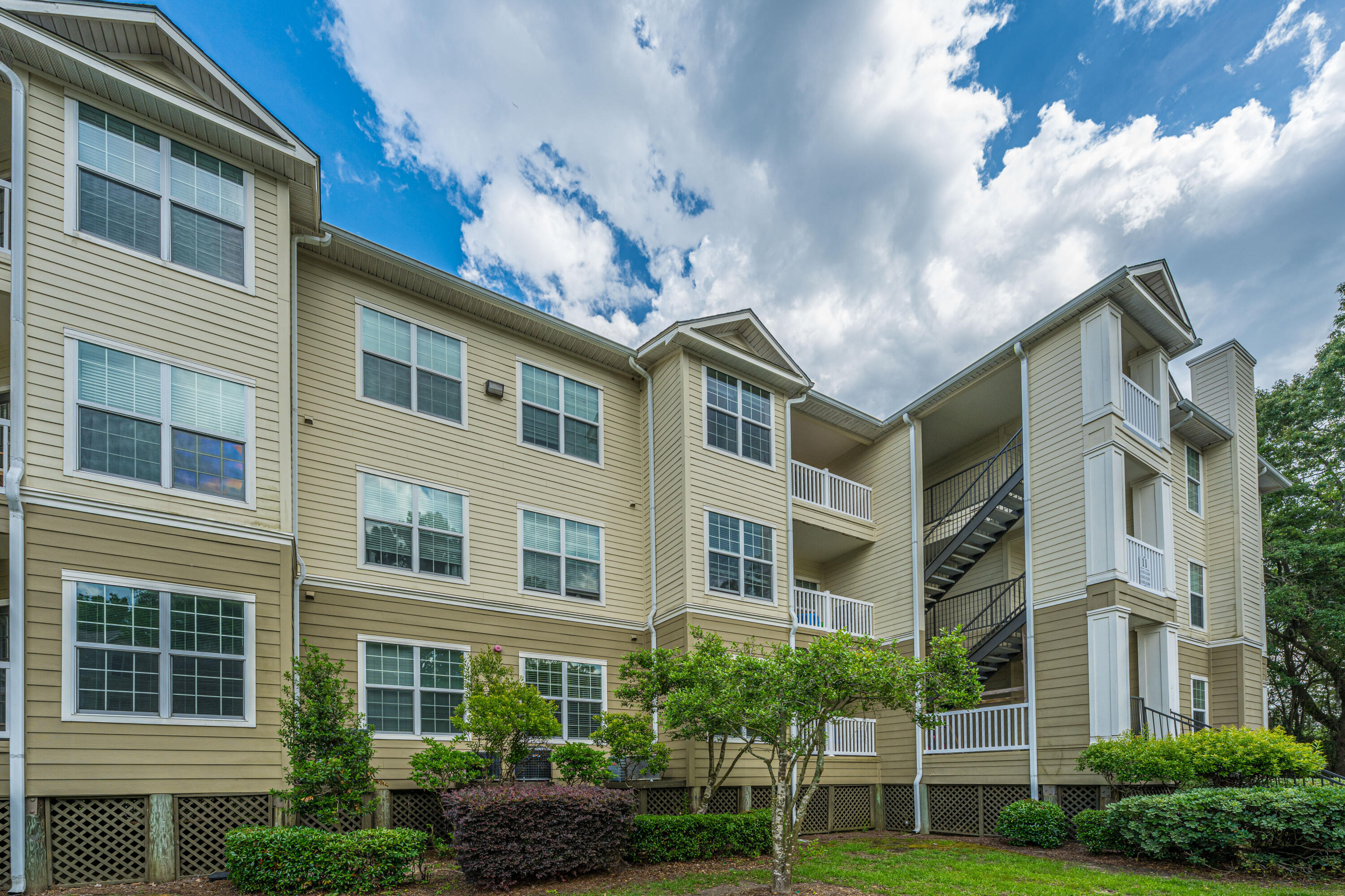 700 Daniel Ellis Dr. Drive # 11105