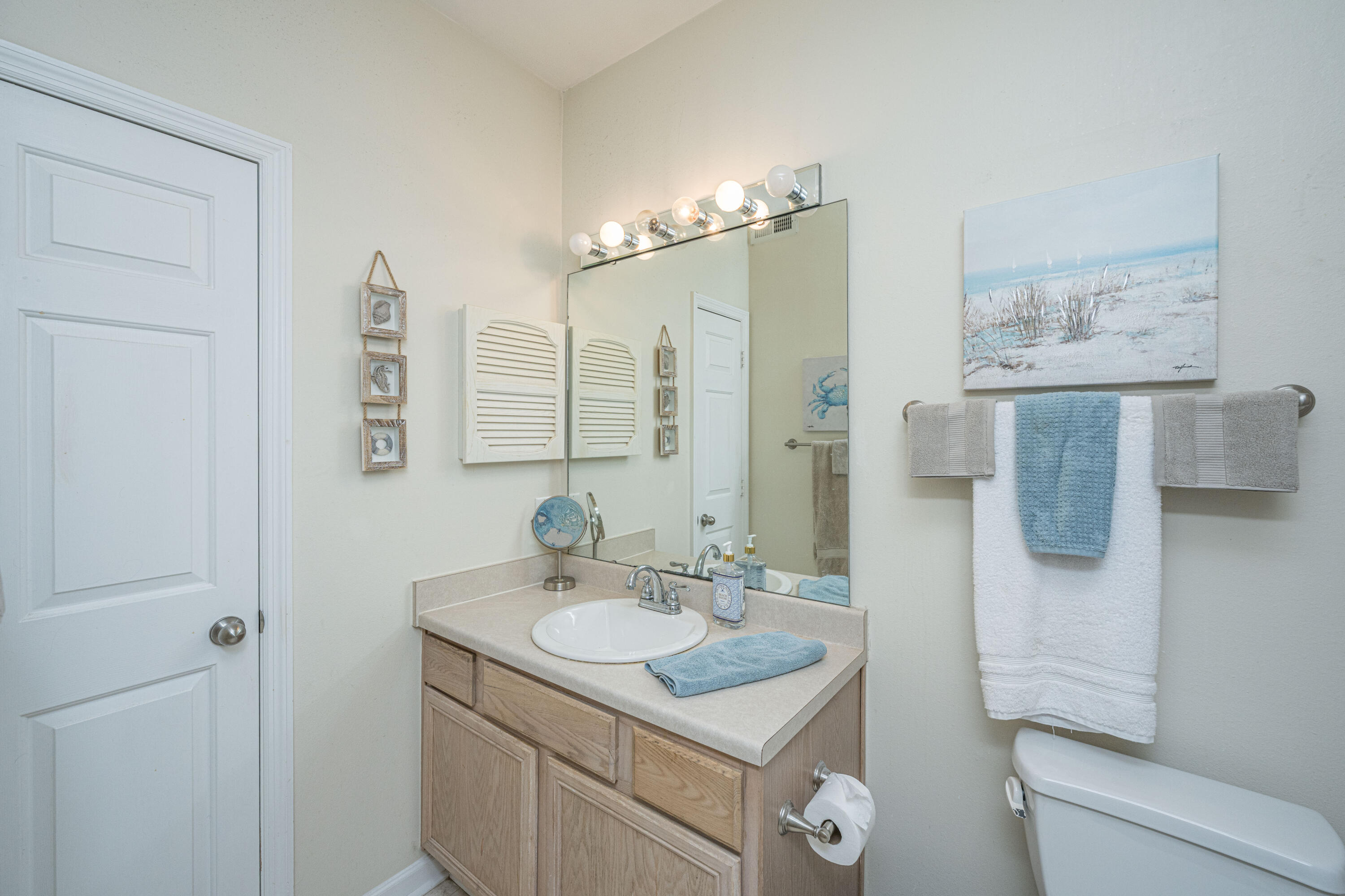 700 Daniel Ellis Dr. Drive # 11105