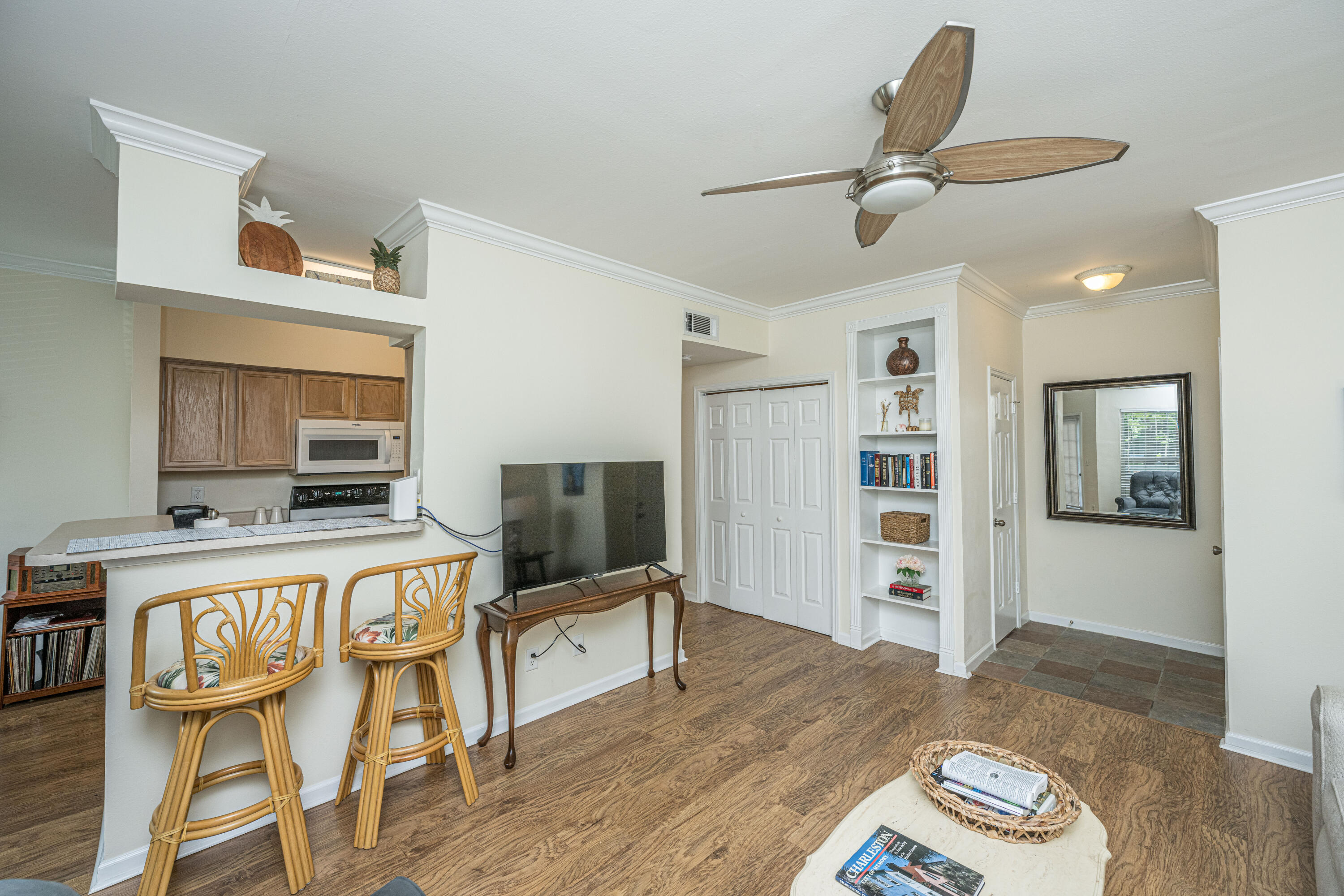 700 Daniel Ellis Dr. Drive # 11105