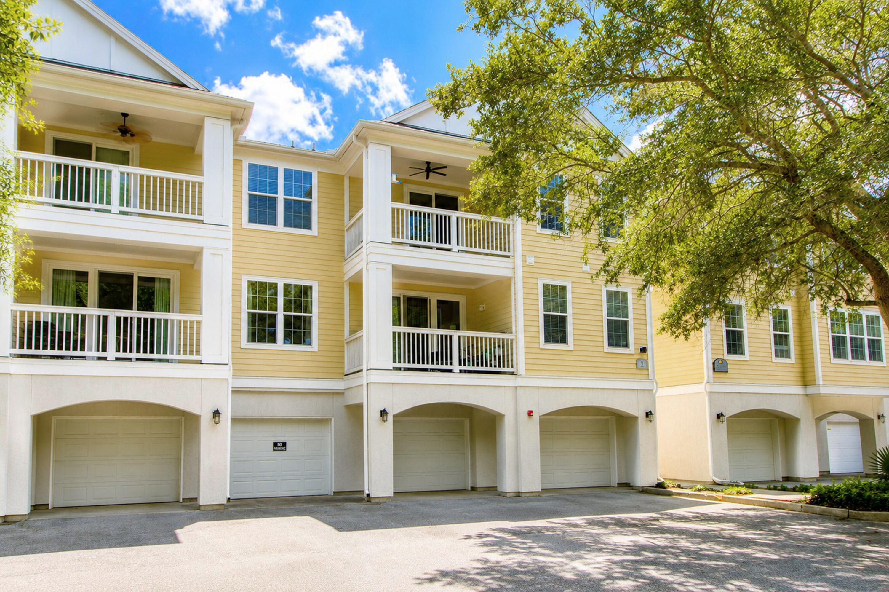 60 Fenwick Hall Alley # 2310