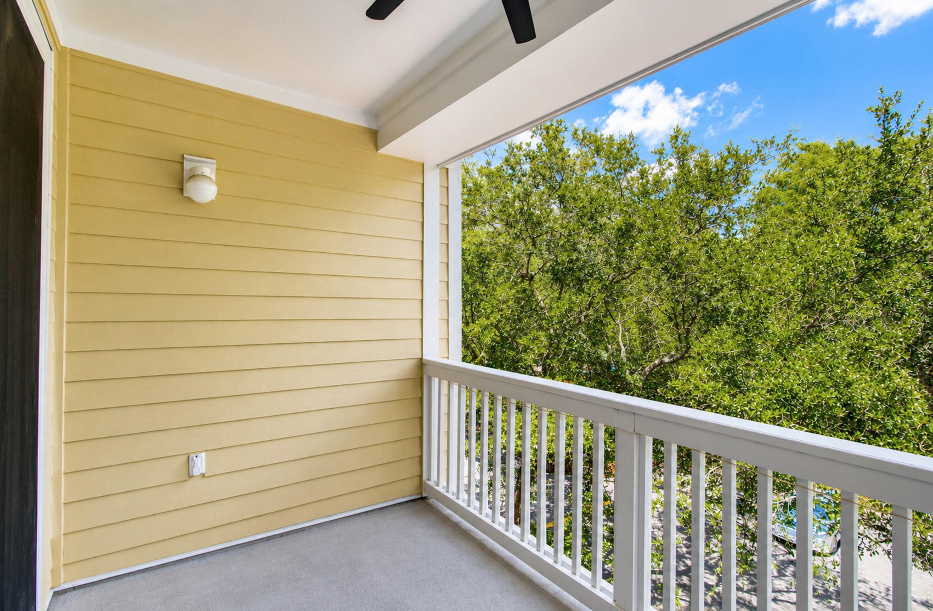 60 Fenwick Hall Alley # 2310