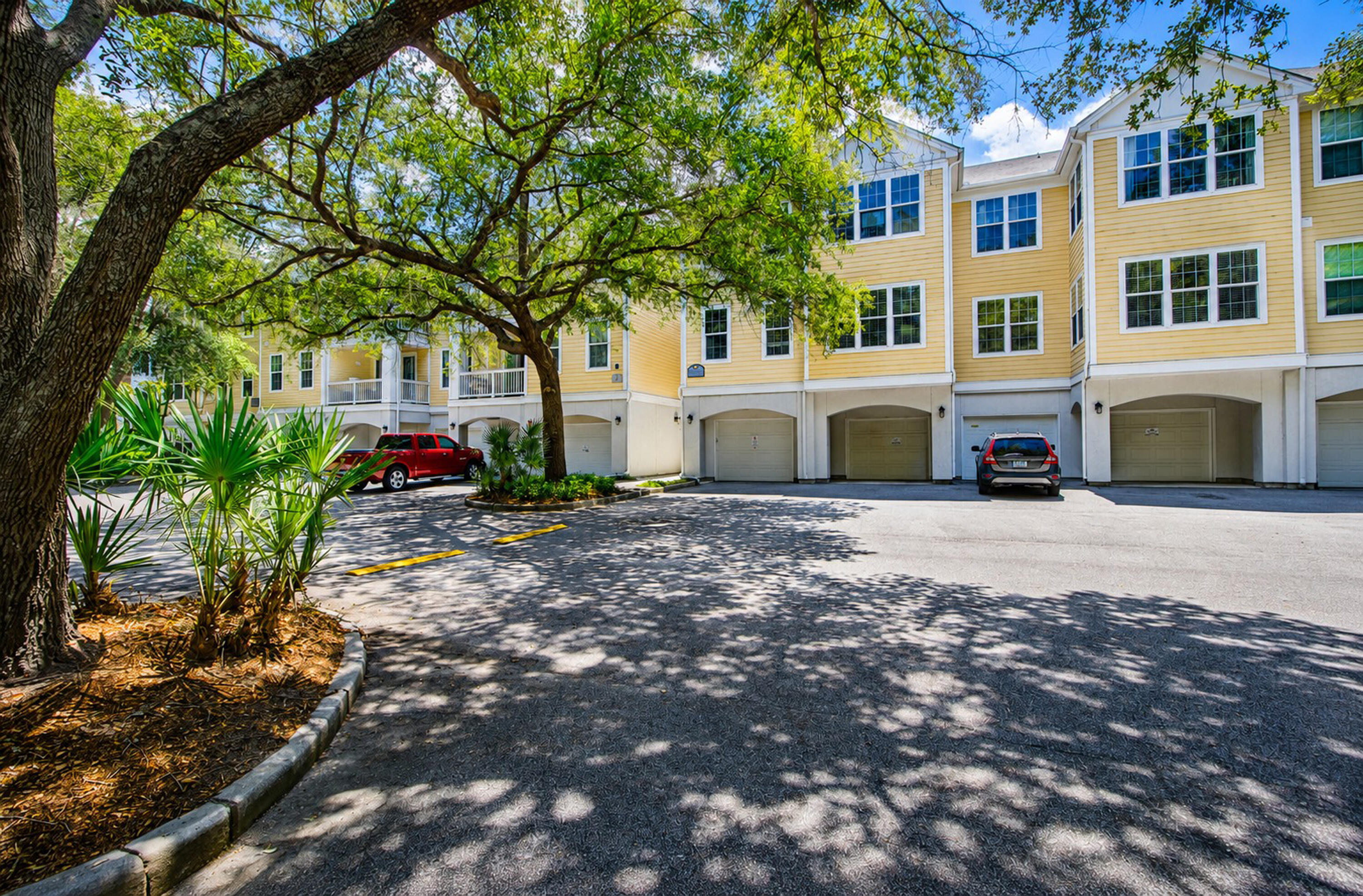 60 Fenwick Hall Alley # 2310