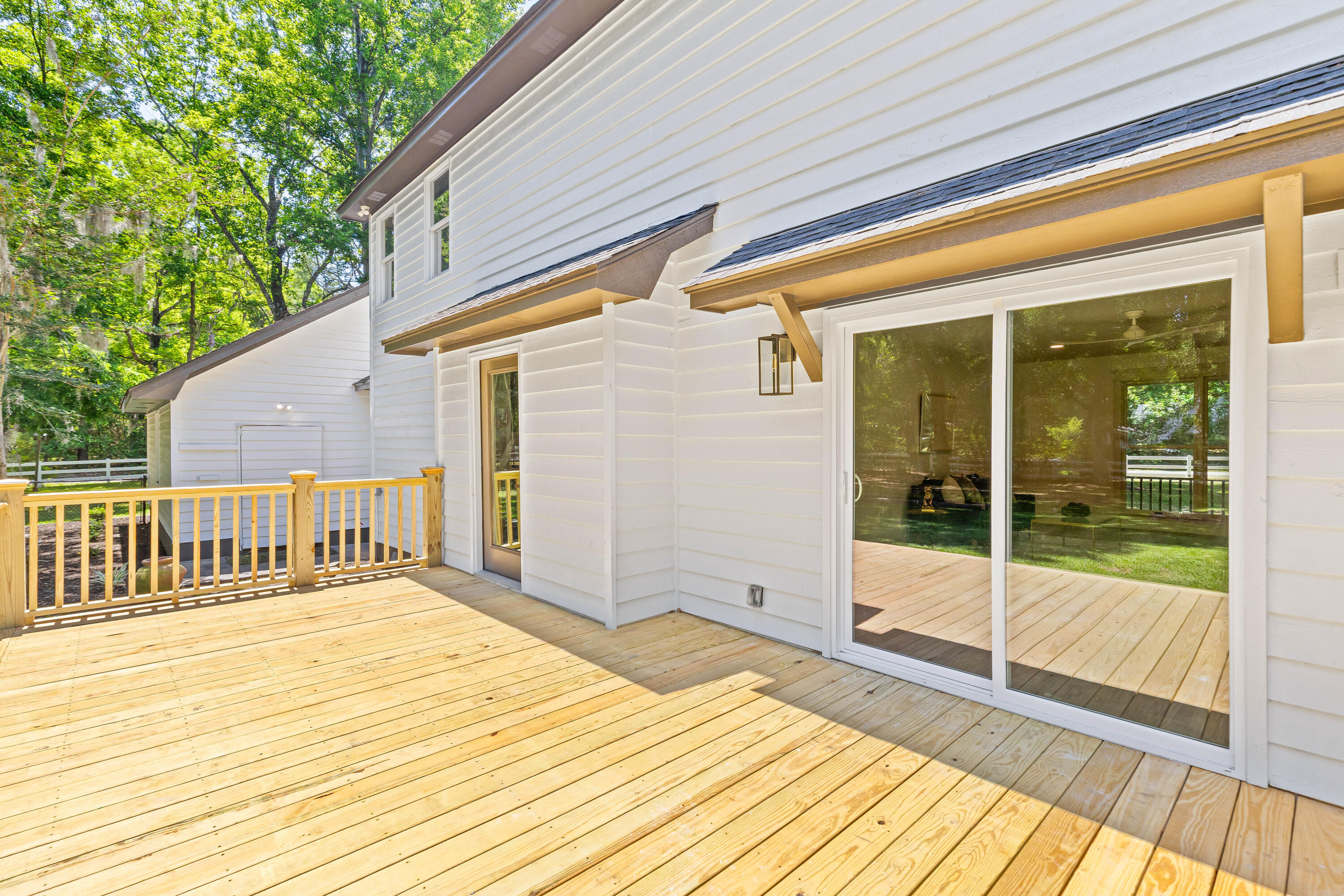 2207 Clam Drive