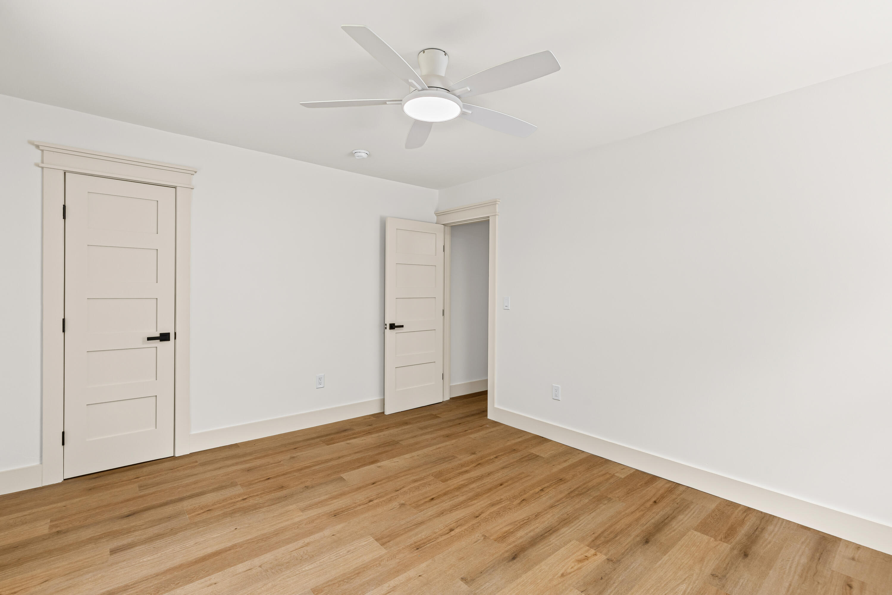 2207 Clam Drive