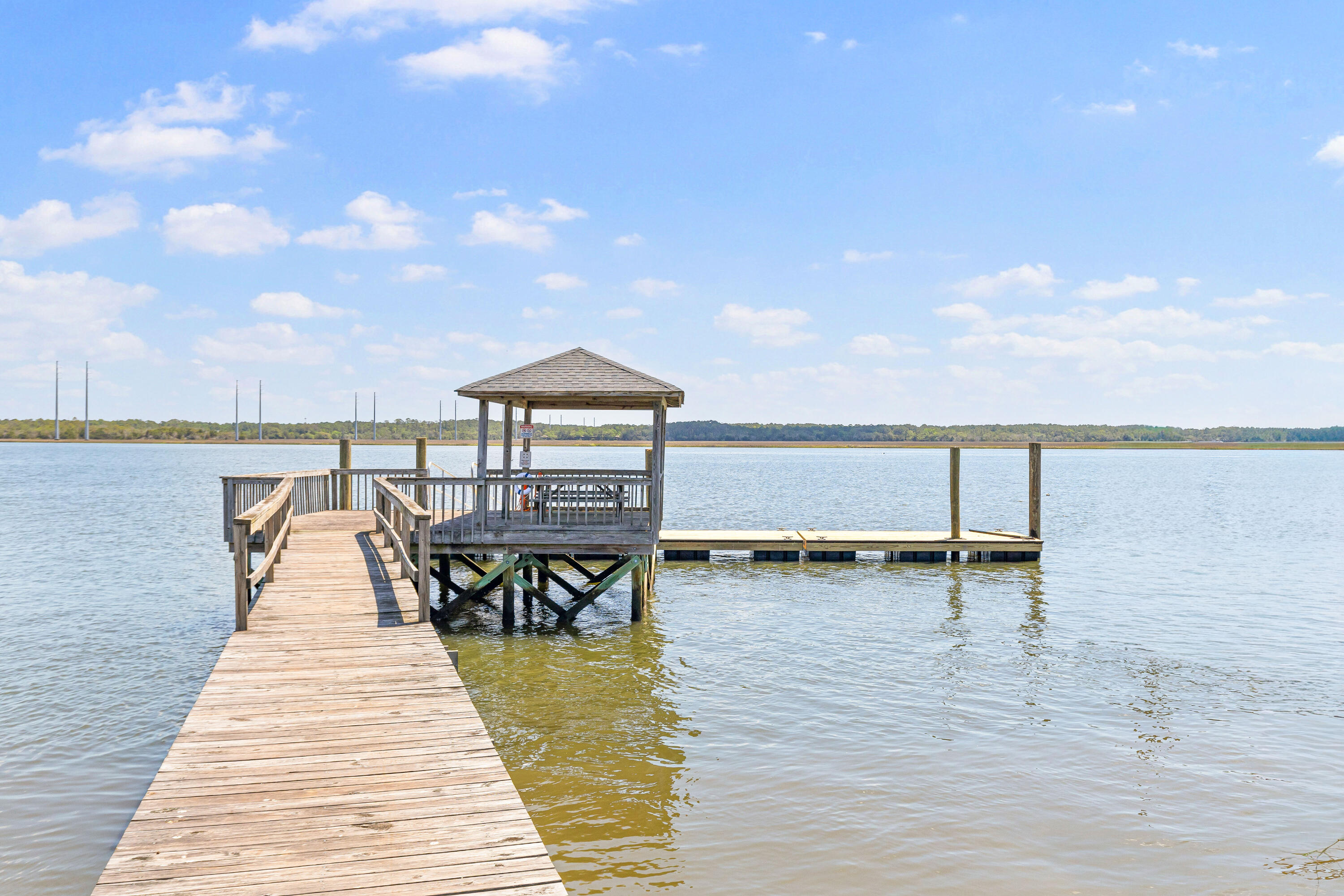 2207 Clam Drive