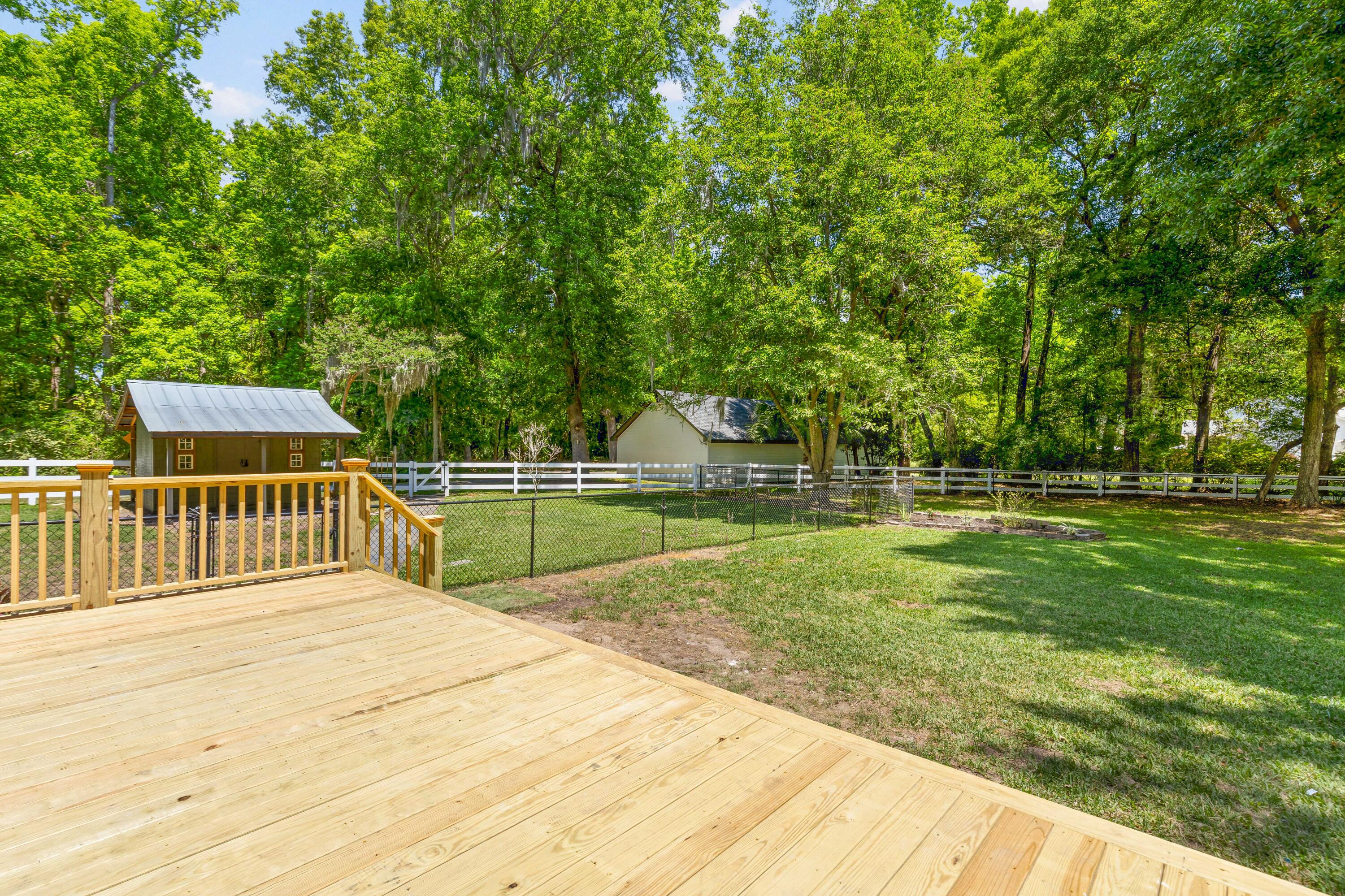 2207 Clam Drive