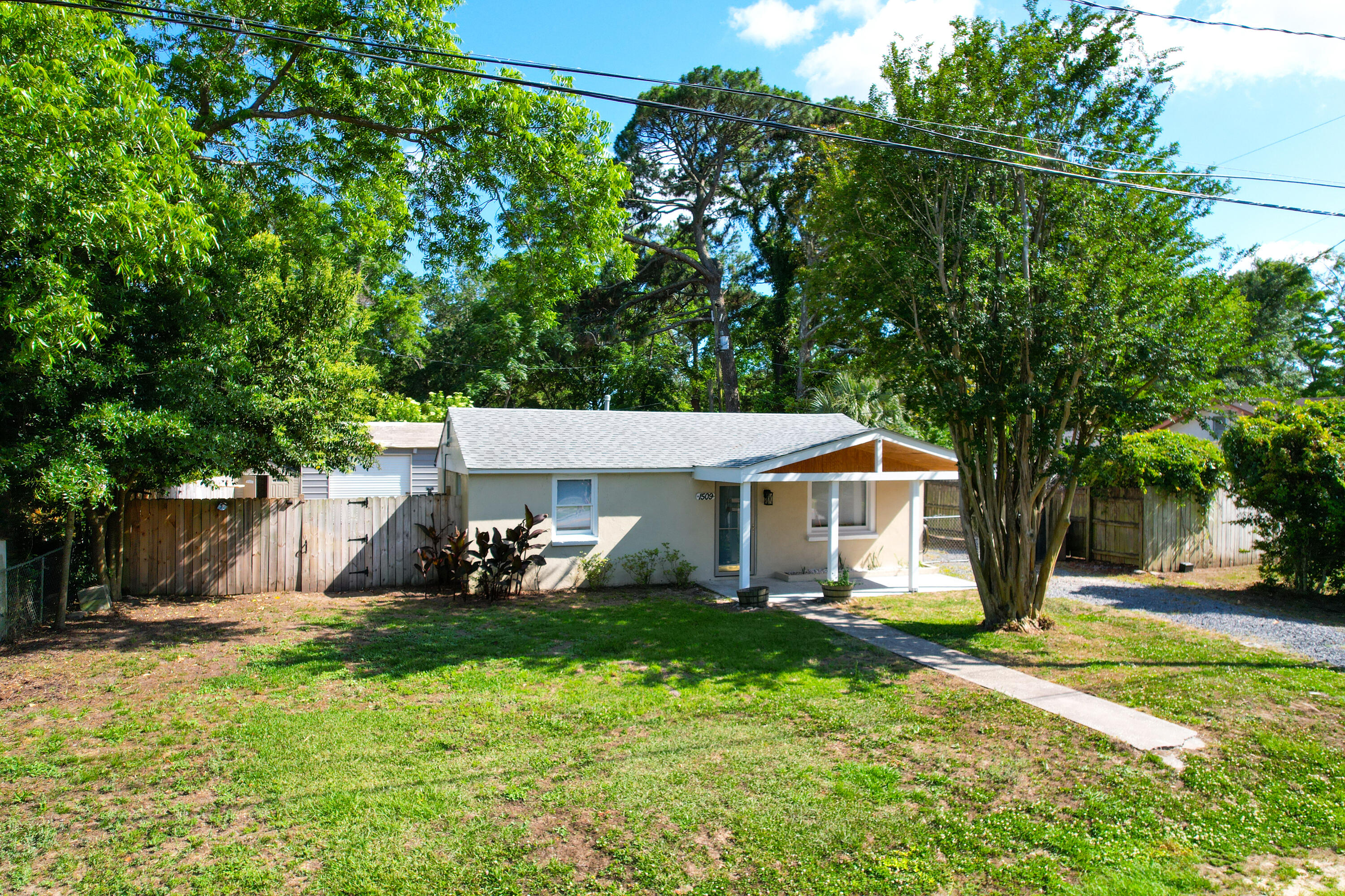 1509 Inland Avenue