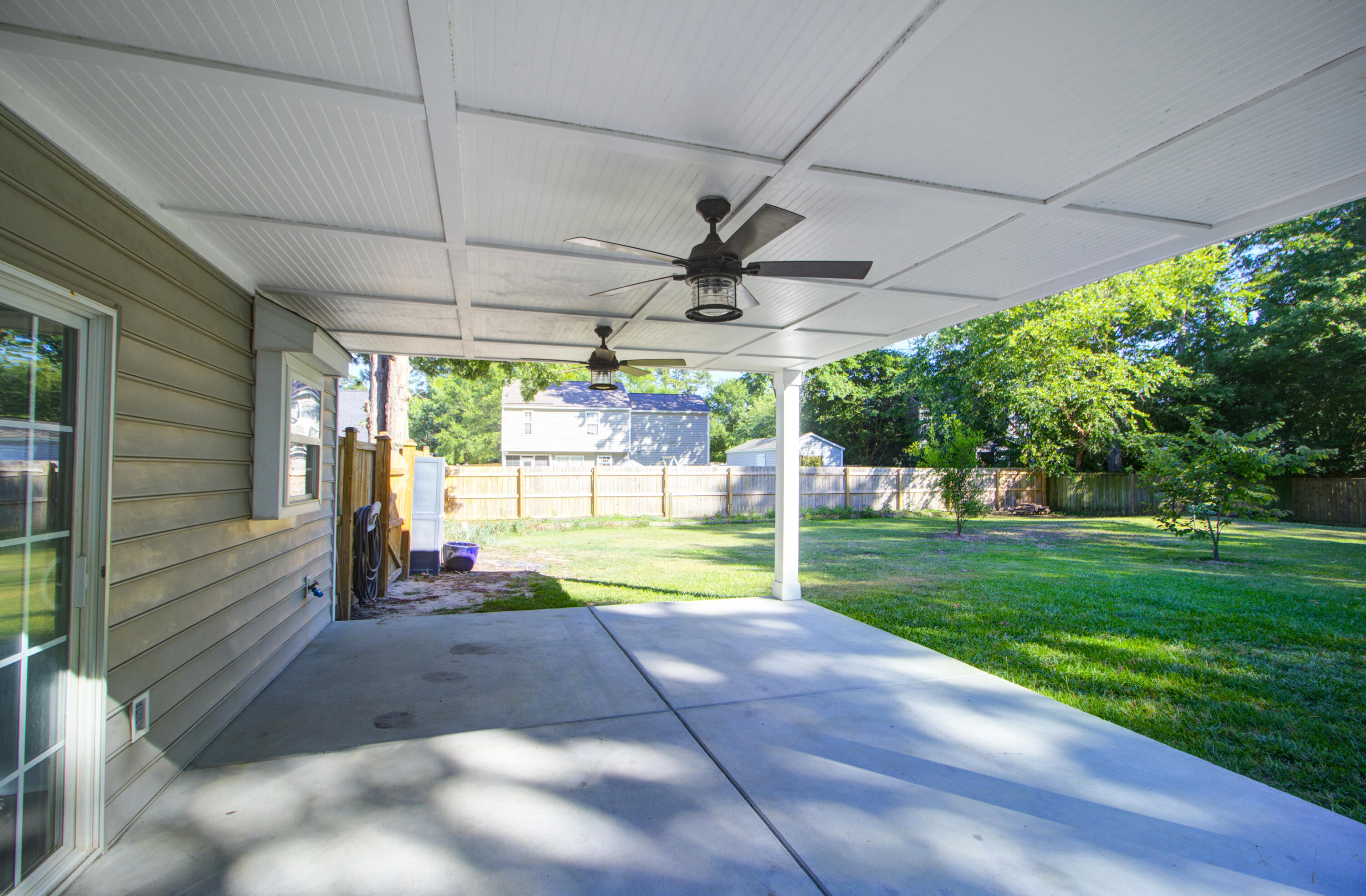 115 Thousand Oaks Circle