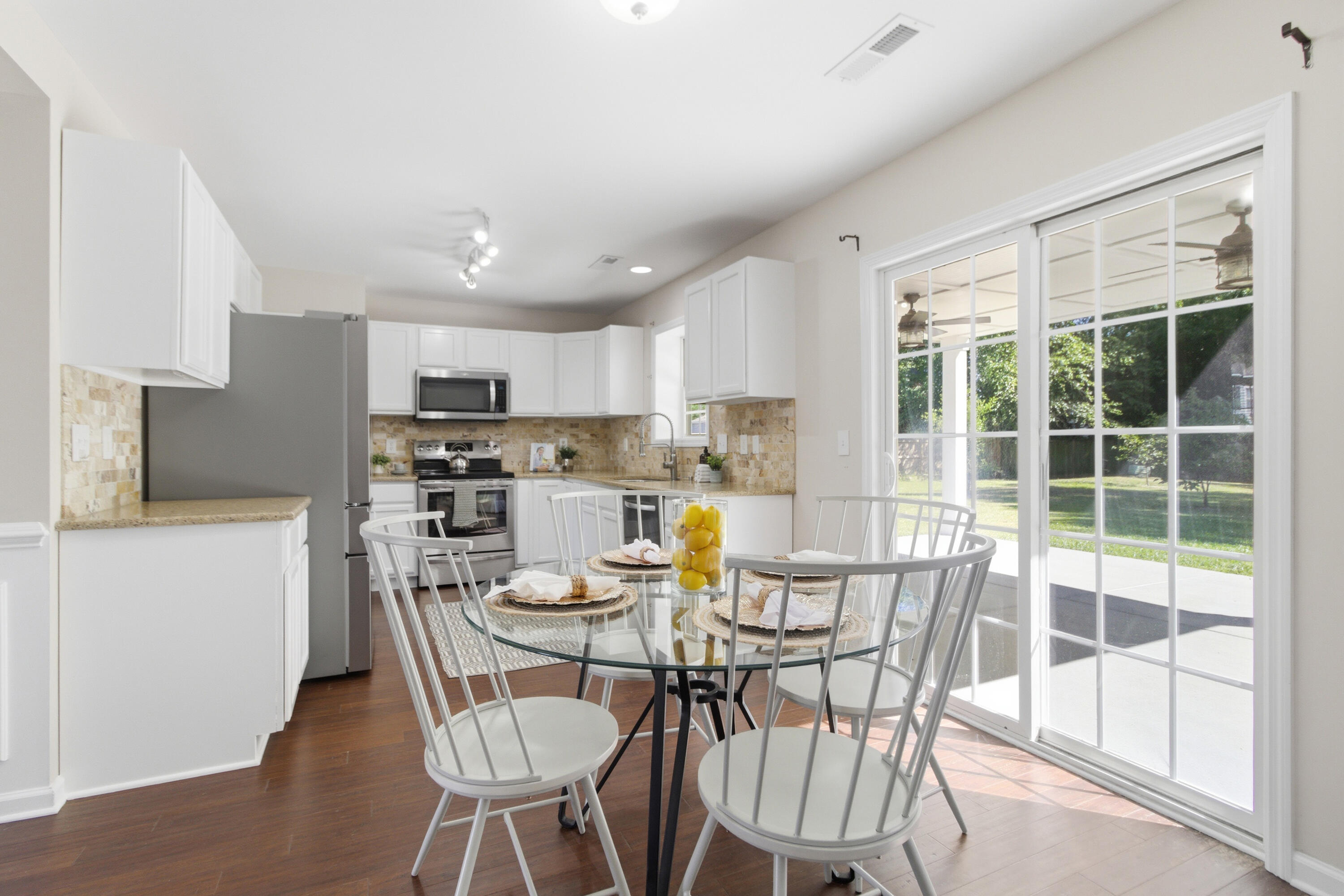 115 Thousand Oaks Circle
