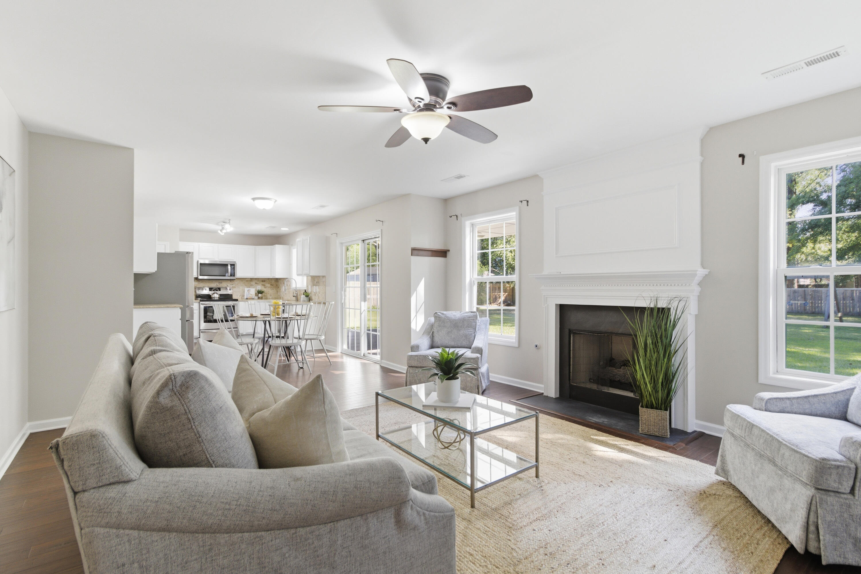115 Thousand Oaks Circle