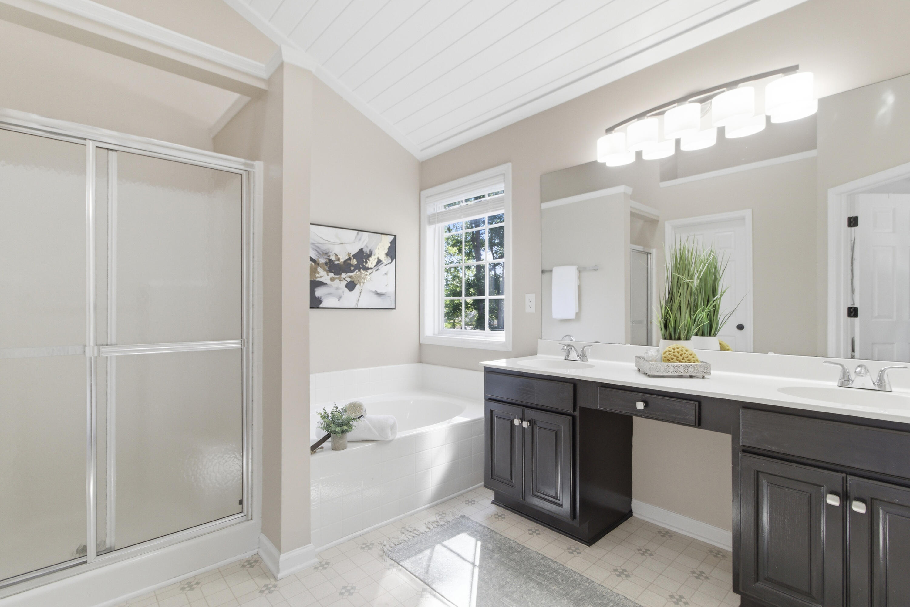 115 Thousand Oaks Circle