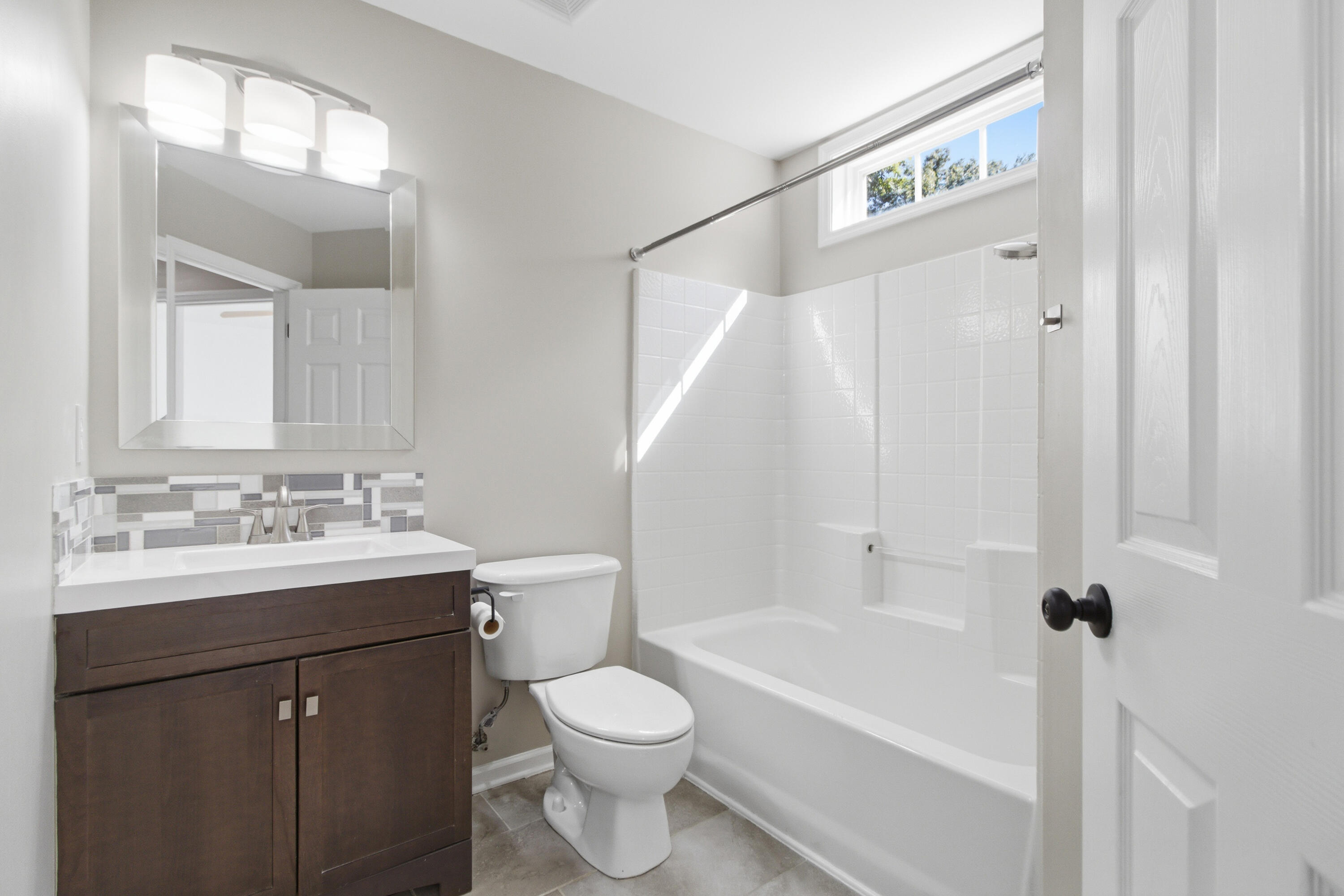 115 Thousand Oaks Circle