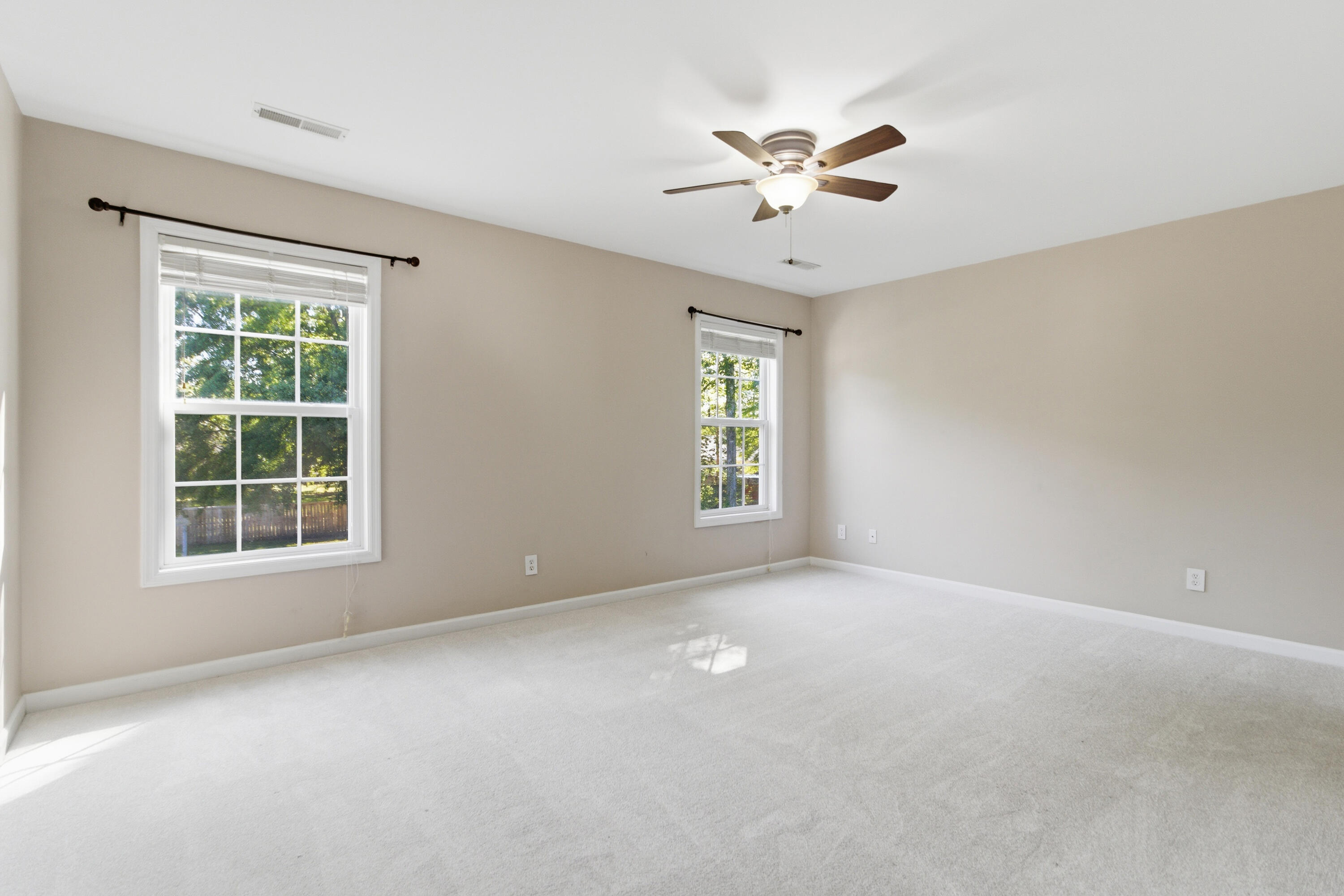 115 Thousand Oaks Circle