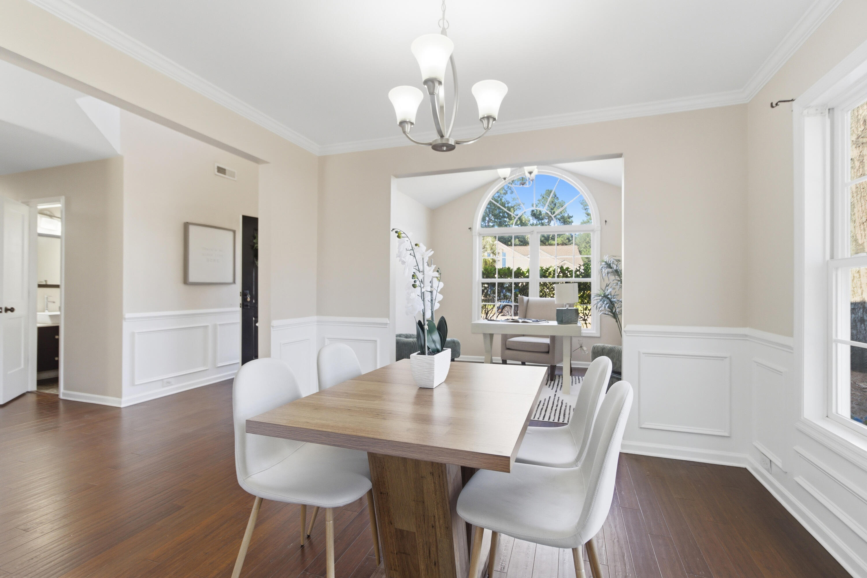 115 Thousand Oaks Circle