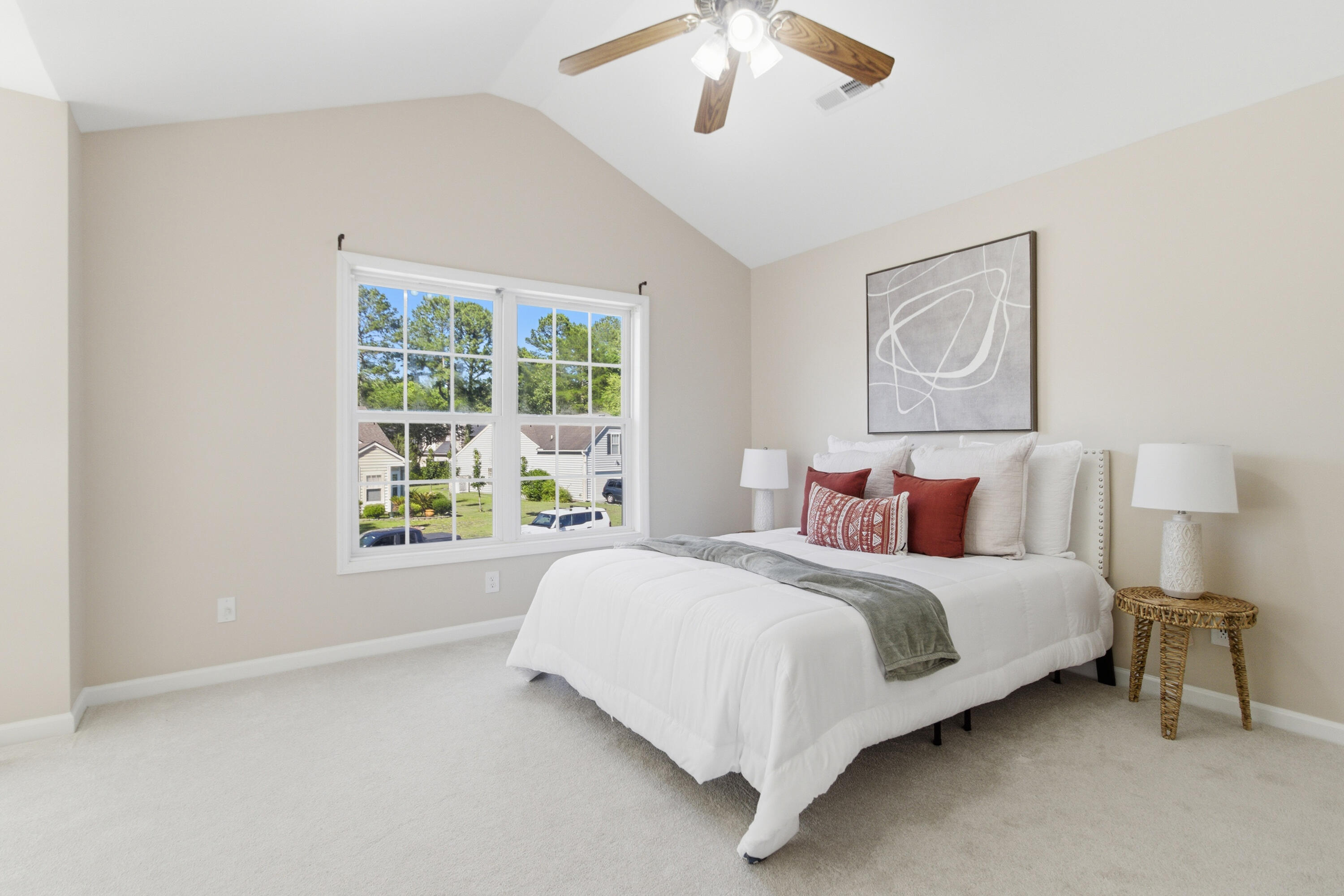 115 Thousand Oaks Circle