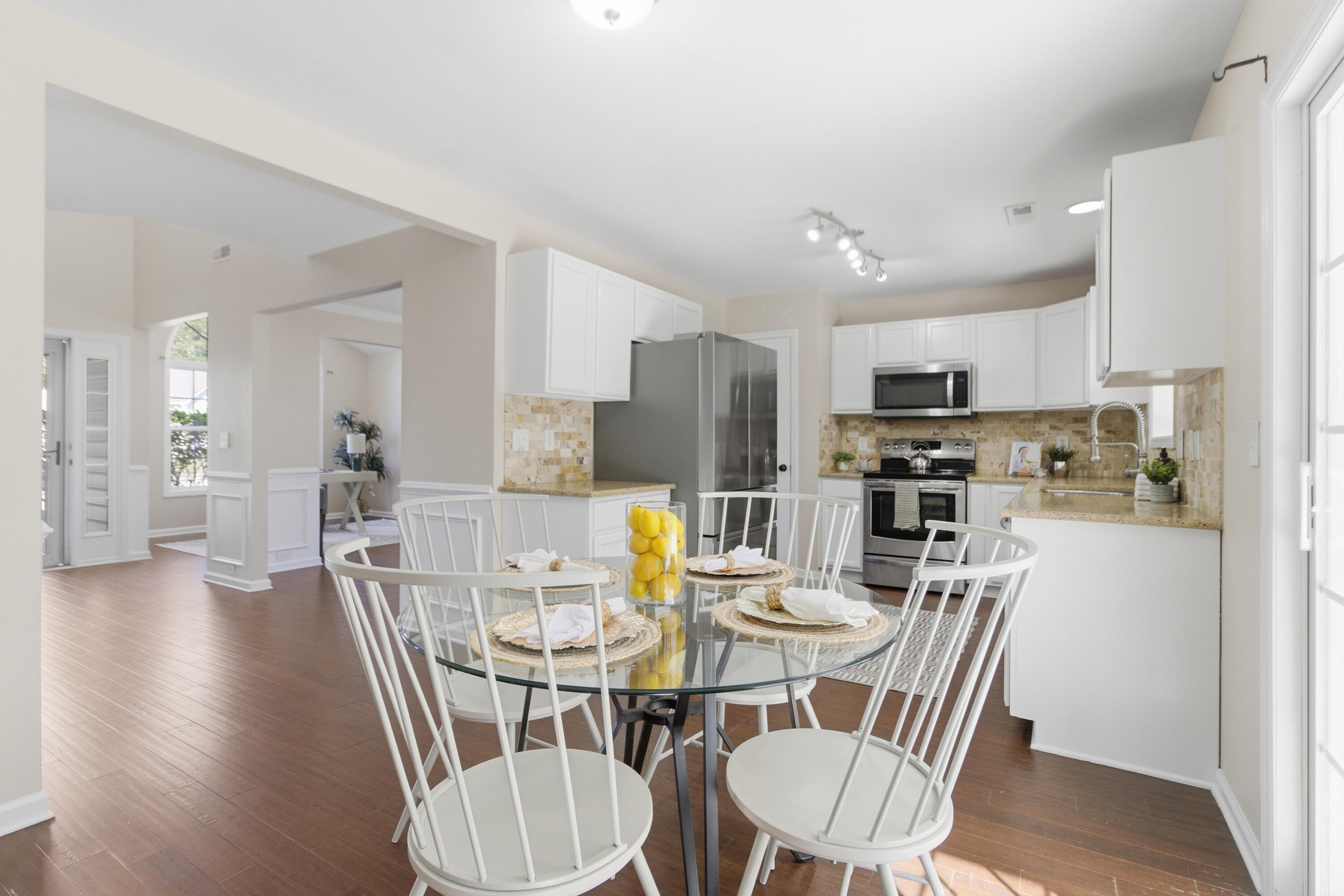 115 Thousand Oaks Circle