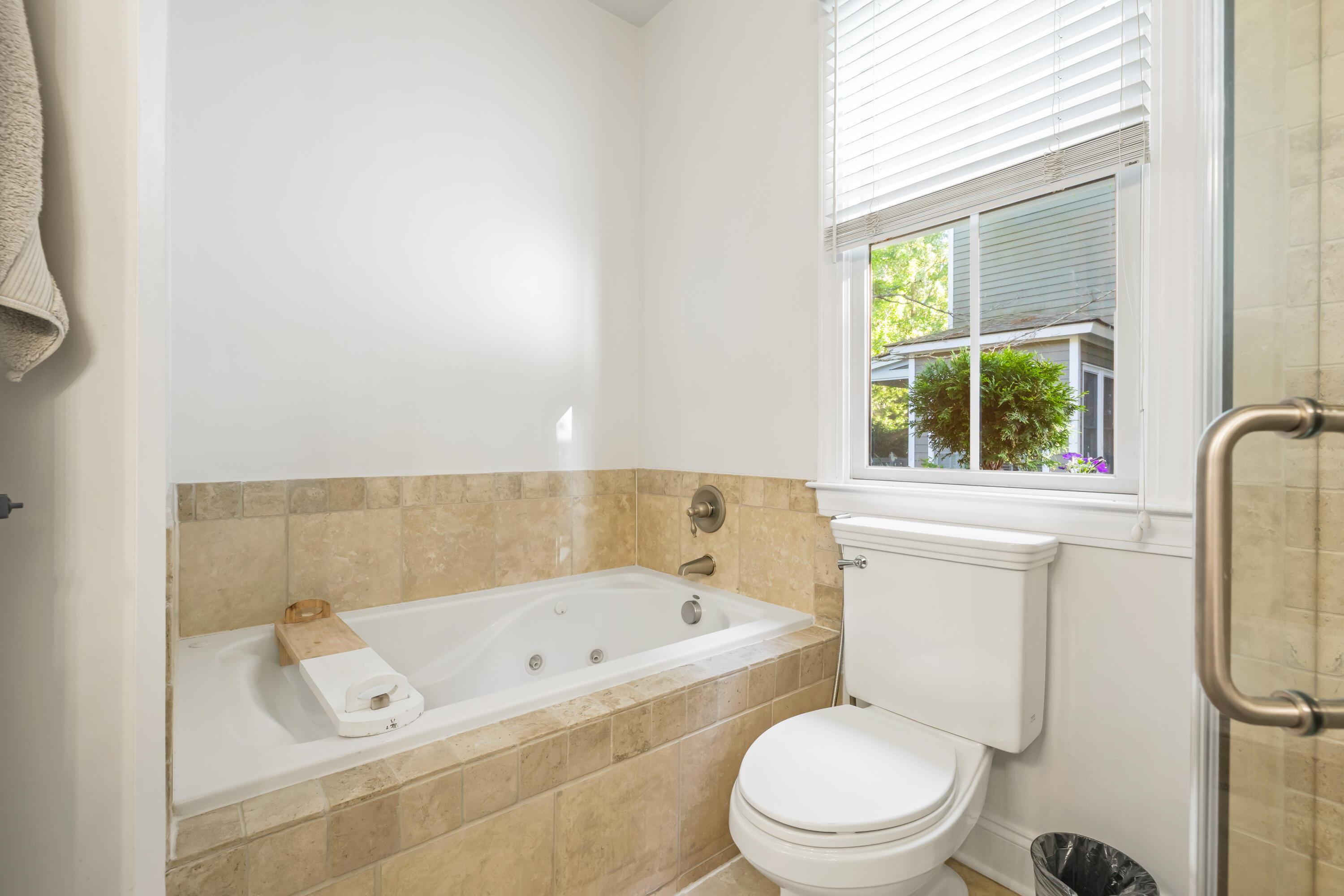 4053 E Amy Lane