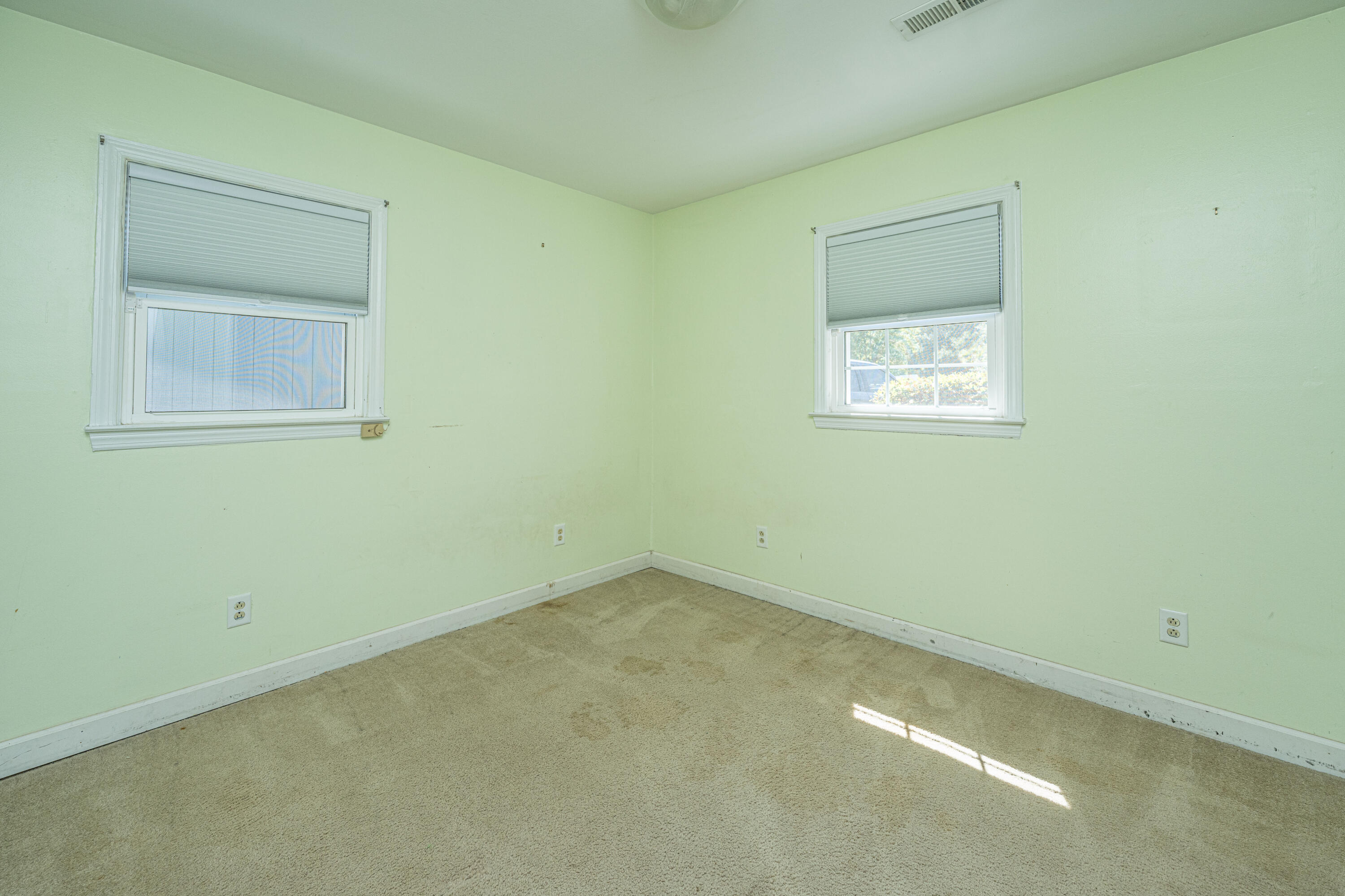 1281 Pickett Street