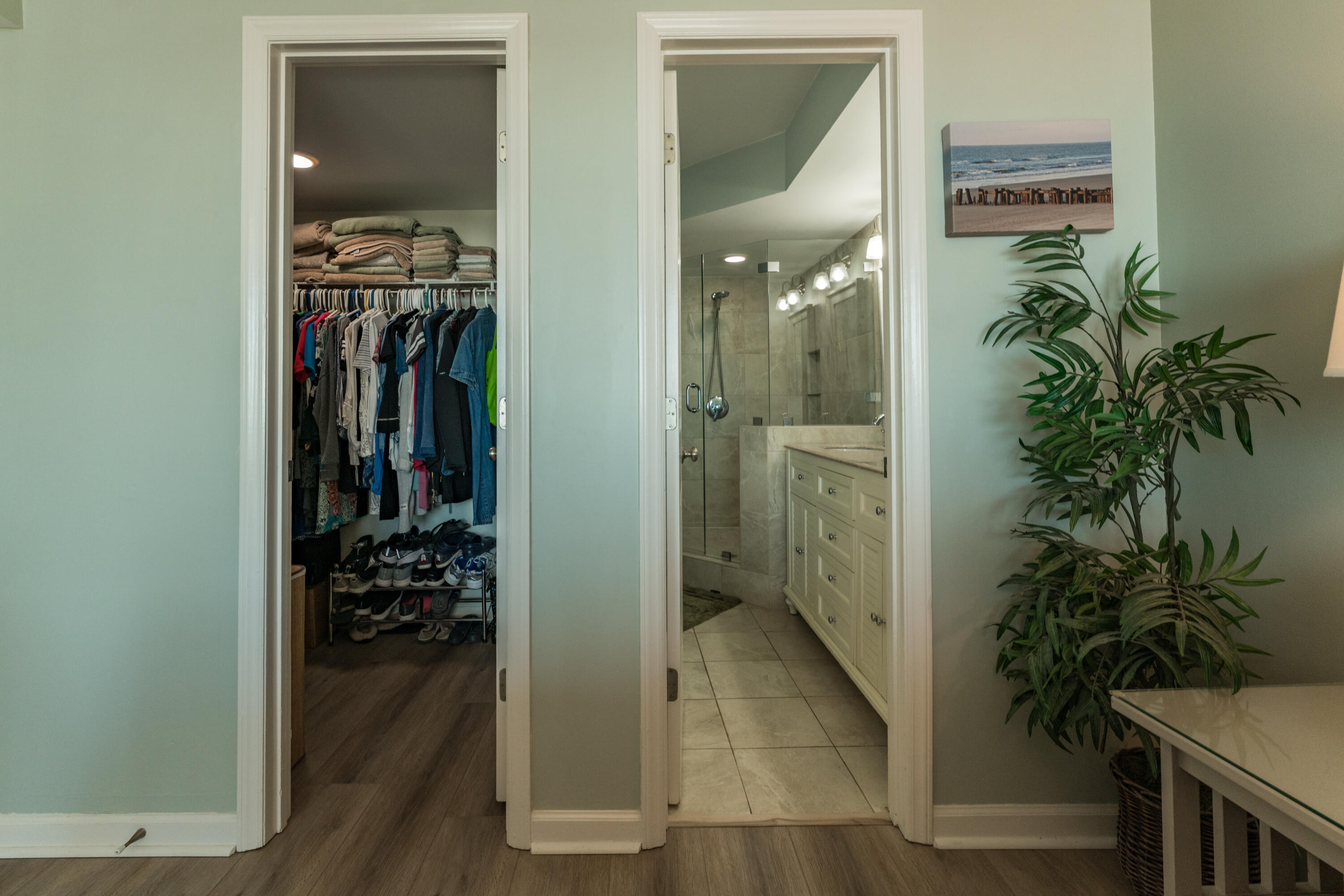 201 W Arctic Avenue Apt 302