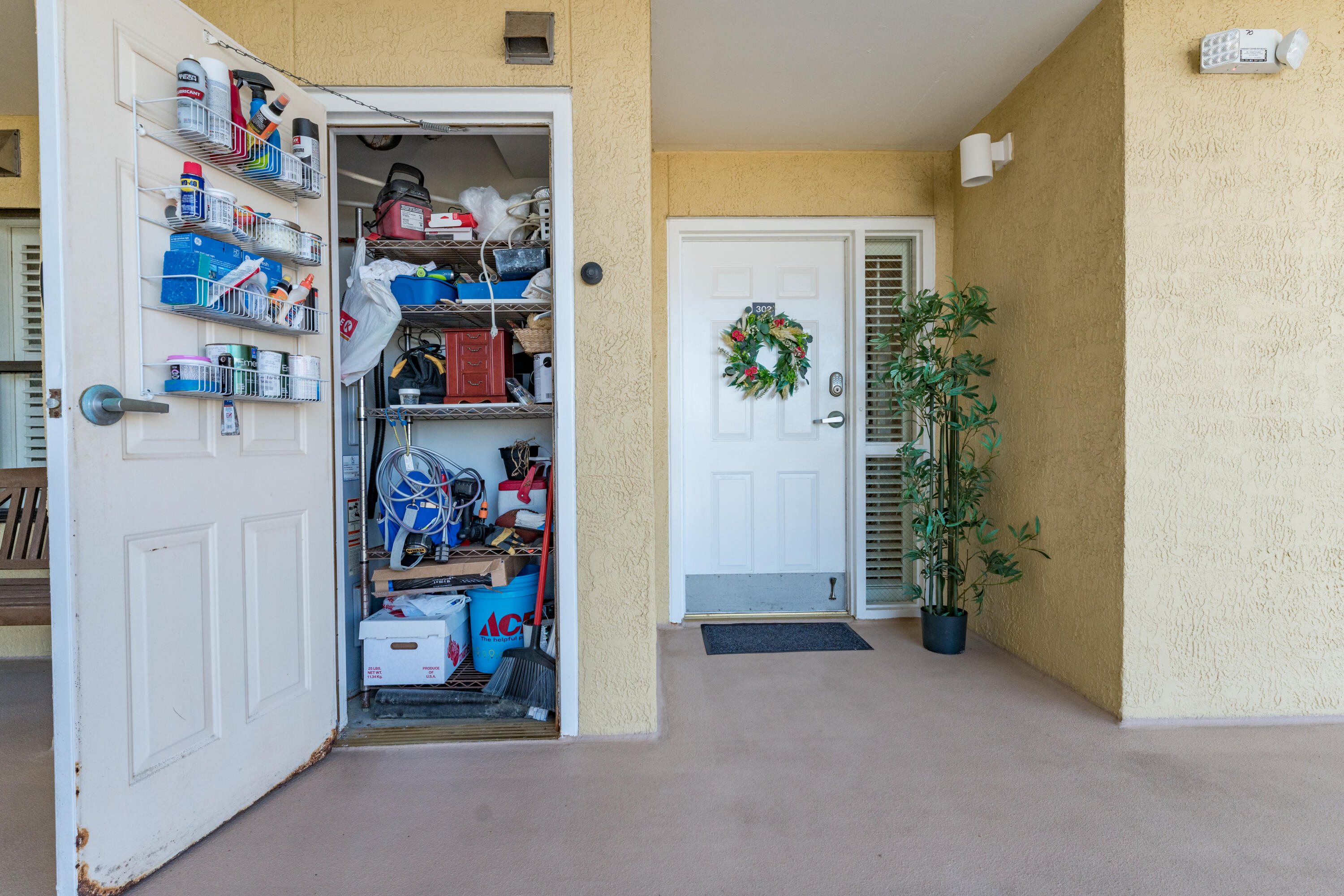 201 W Arctic Avenue Apt 302