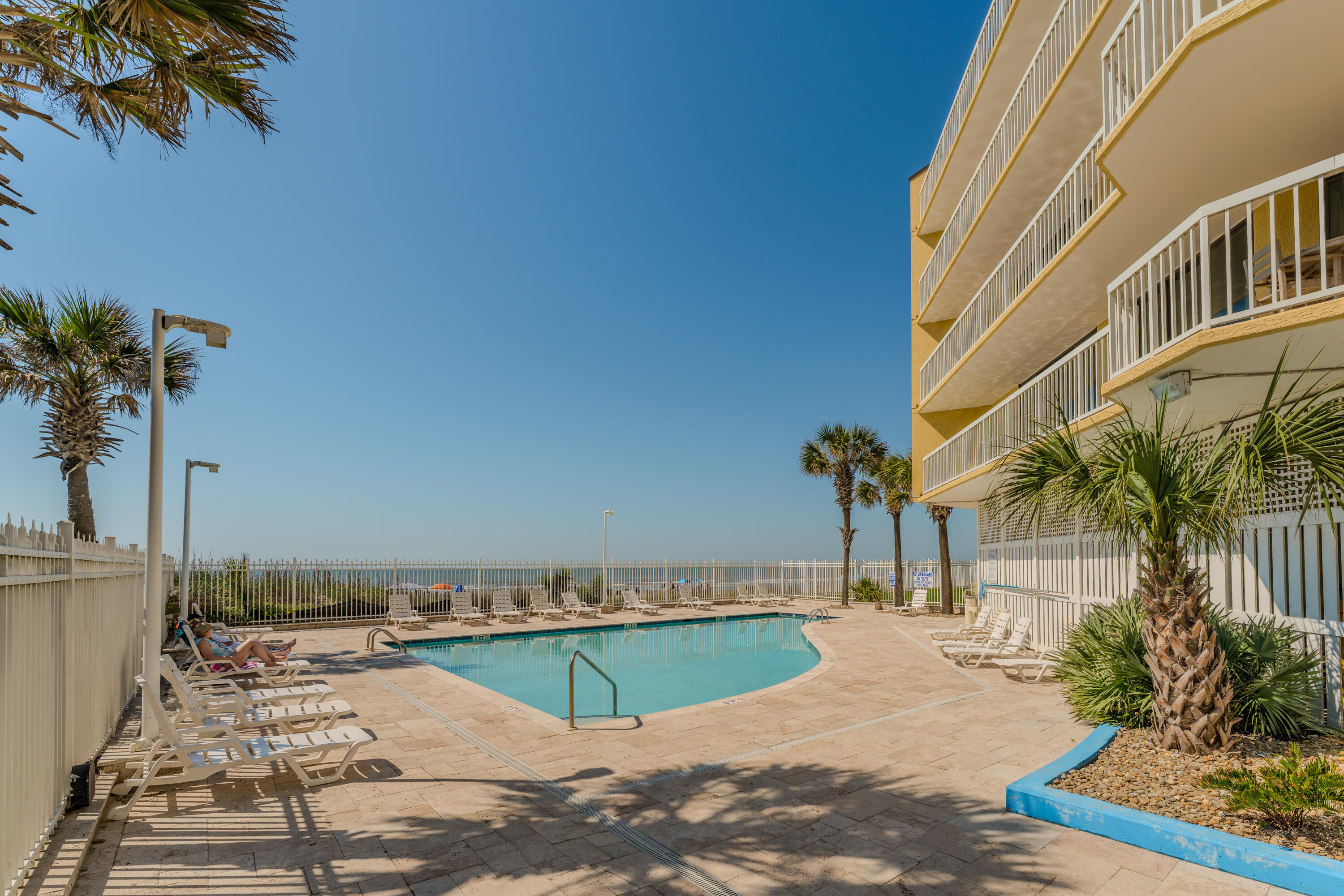 201 W Arctic Avenue Apt 302