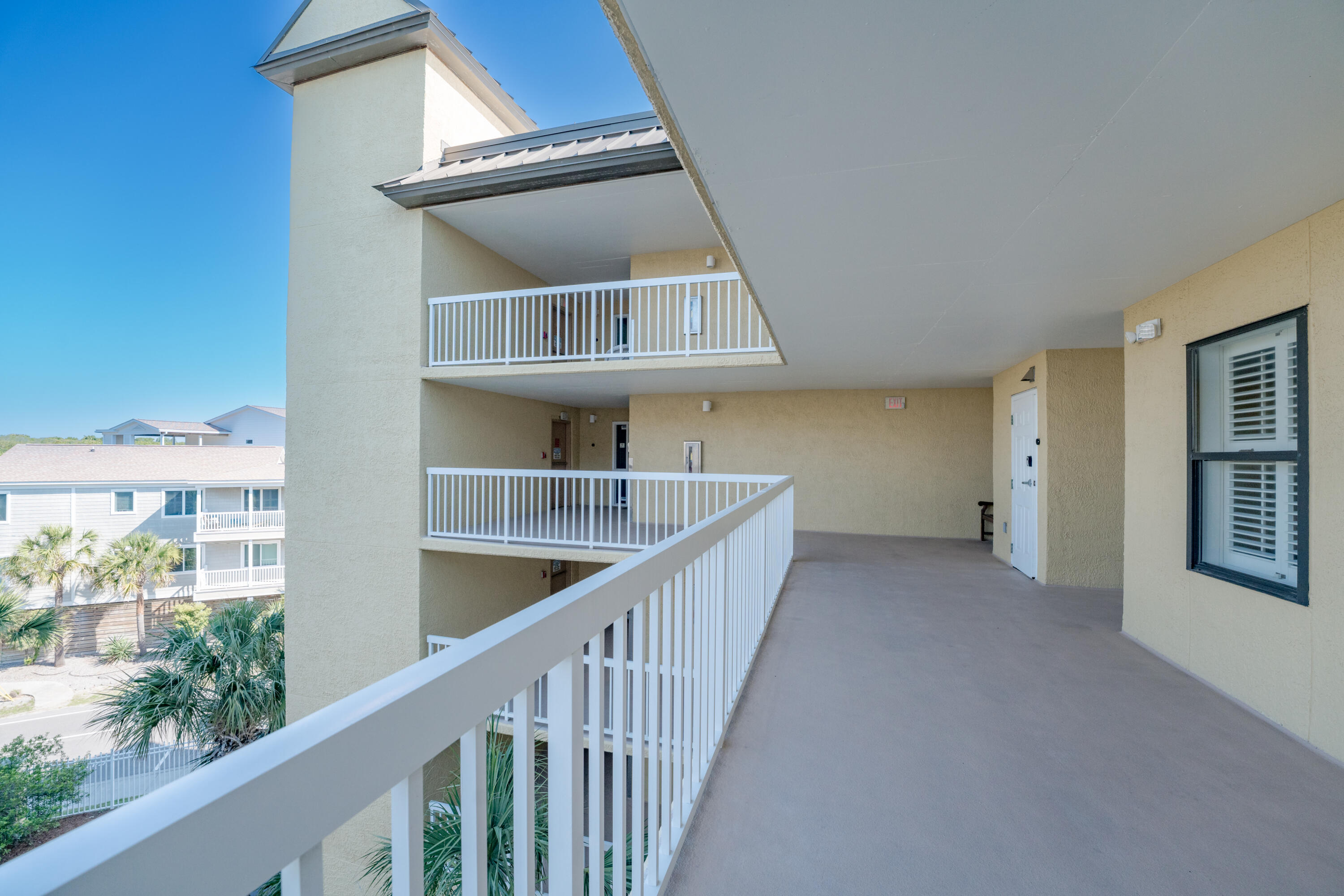 201 W Arctic Avenue Apt 302
