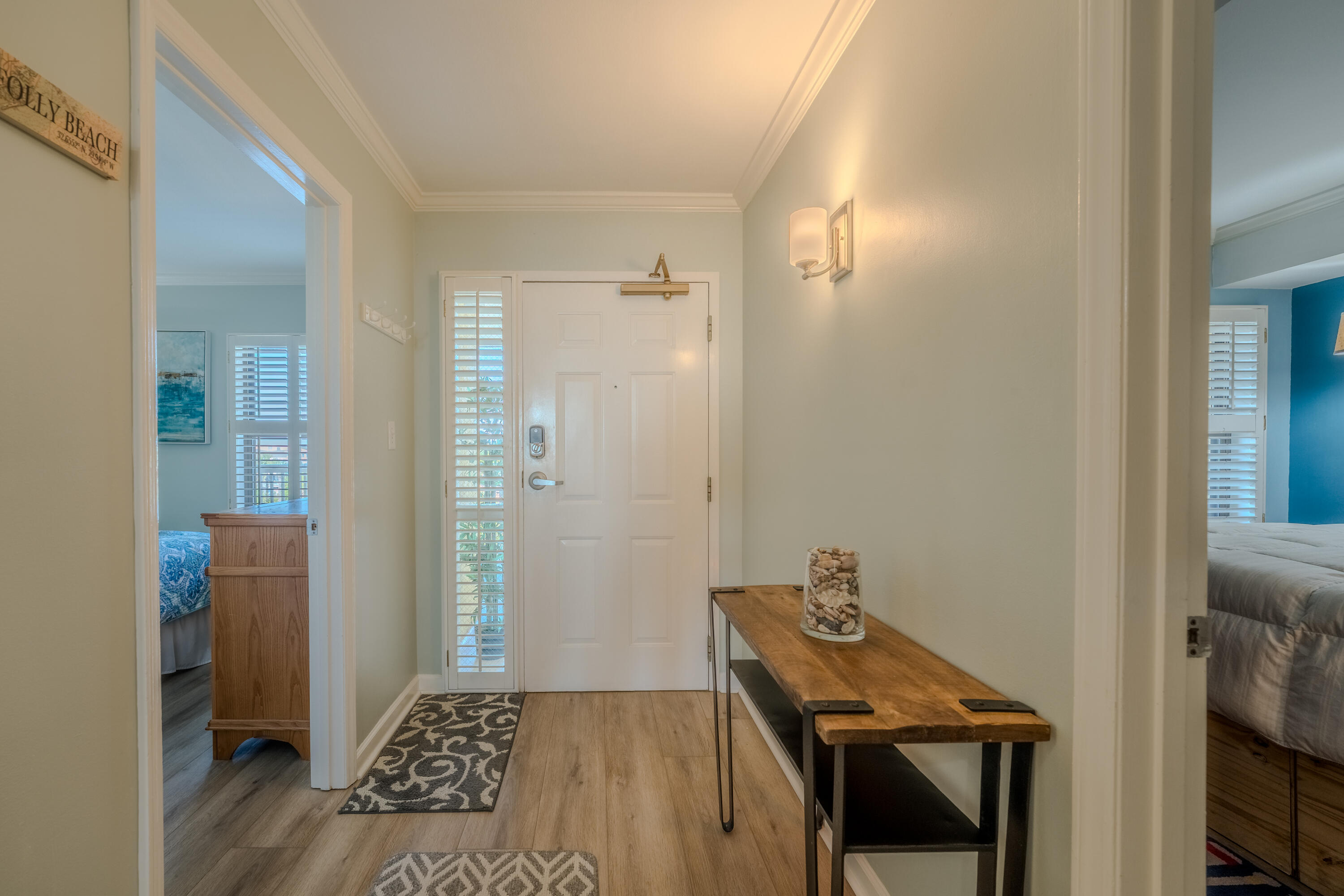 201 W Arctic Avenue Apt 302