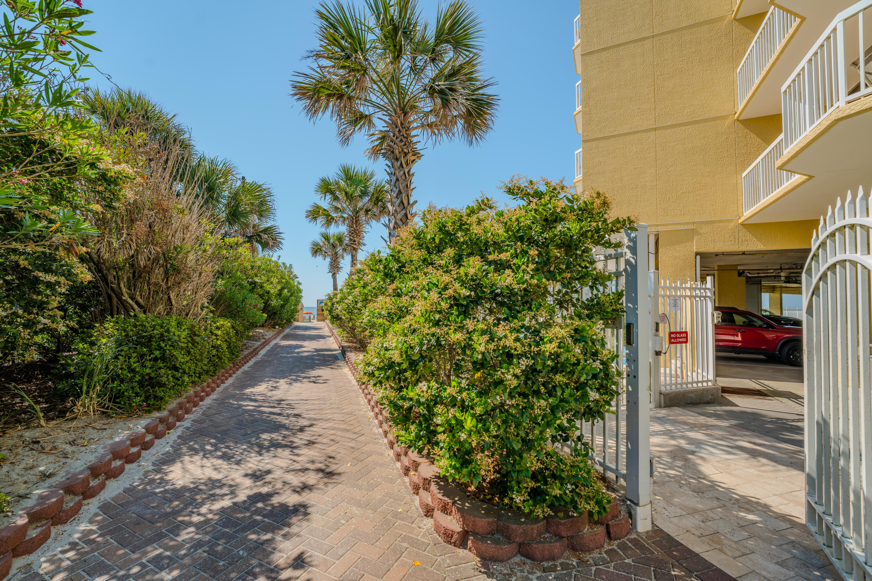 201 W Arctic Avenue Apt 302