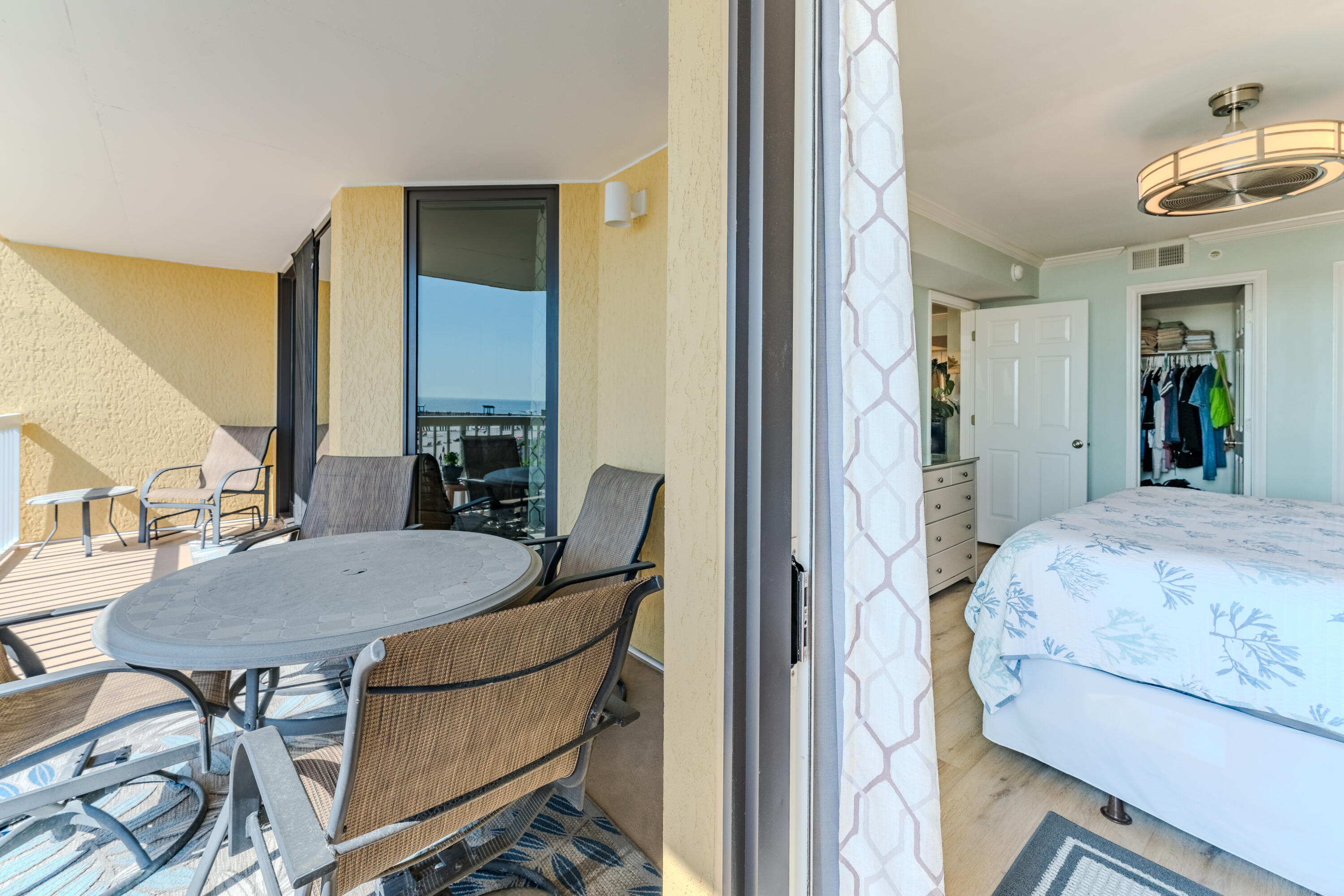 201 W Arctic Avenue Apt 302