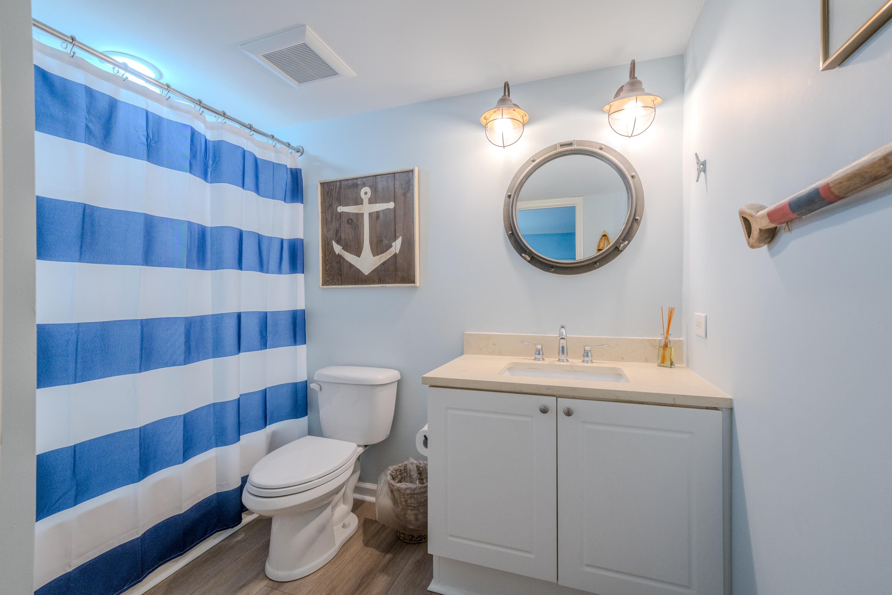 201 W Arctic Avenue Apt 302