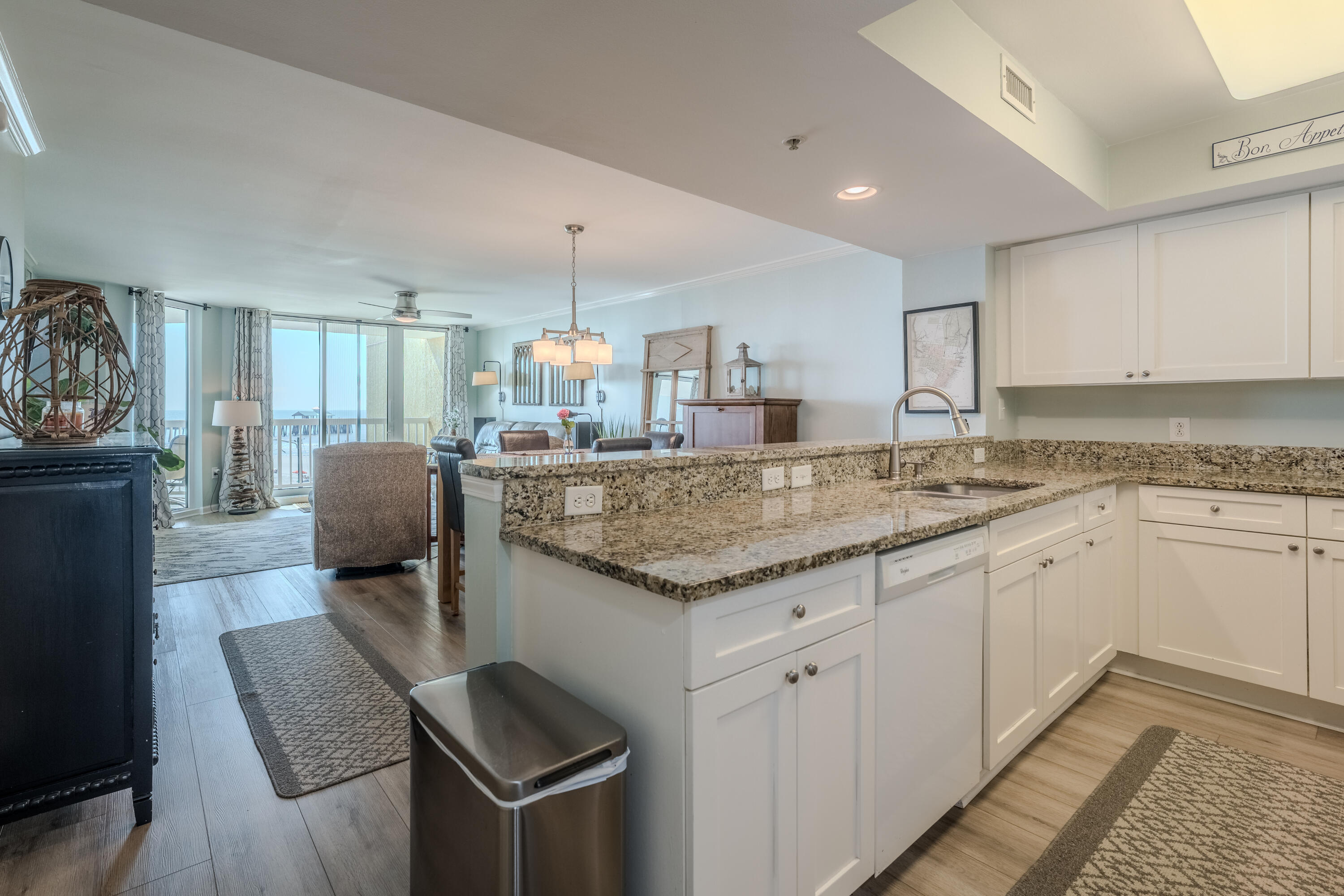 201 W Arctic Avenue Apt 302
