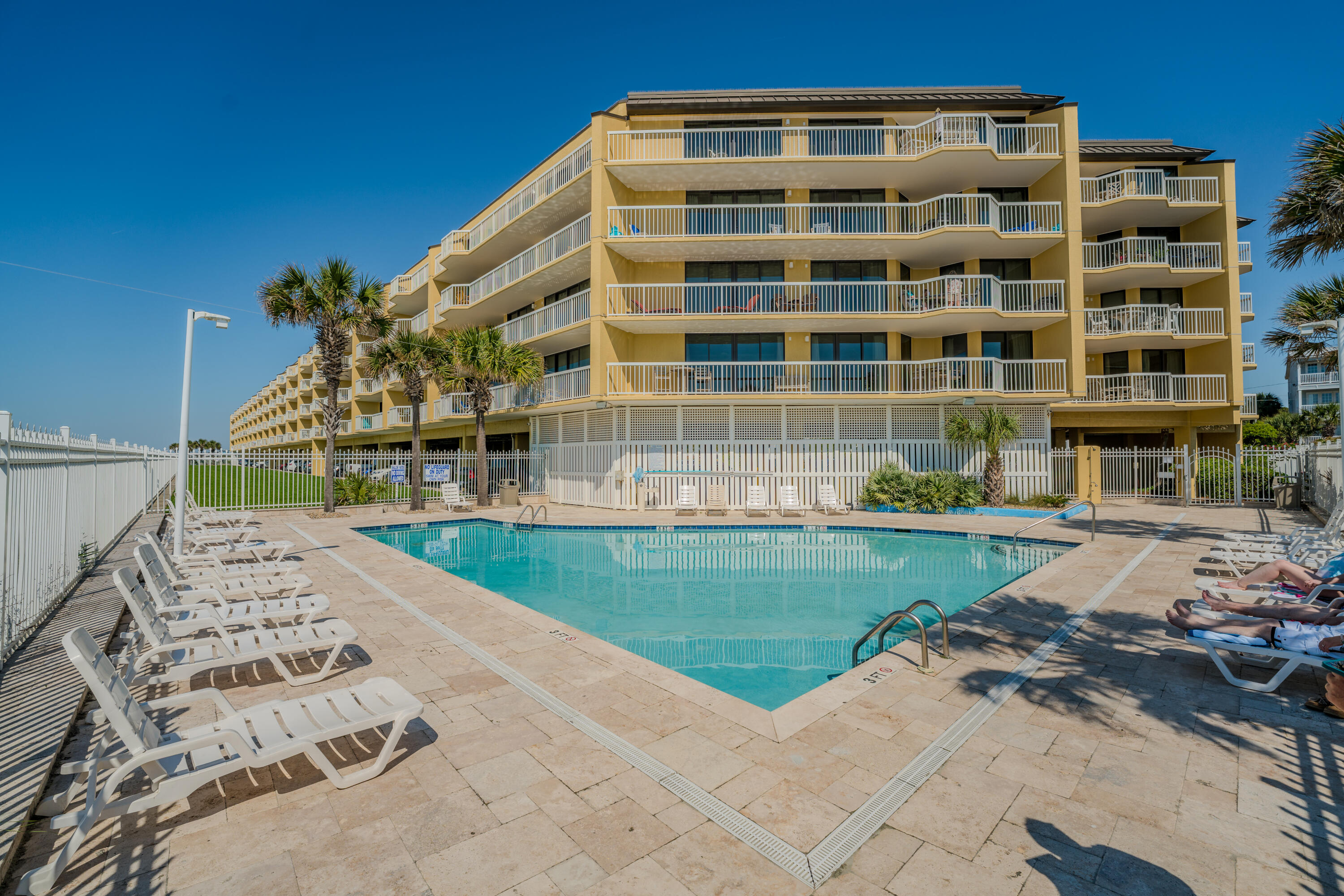 201 W Arctic Avenue Apt 302