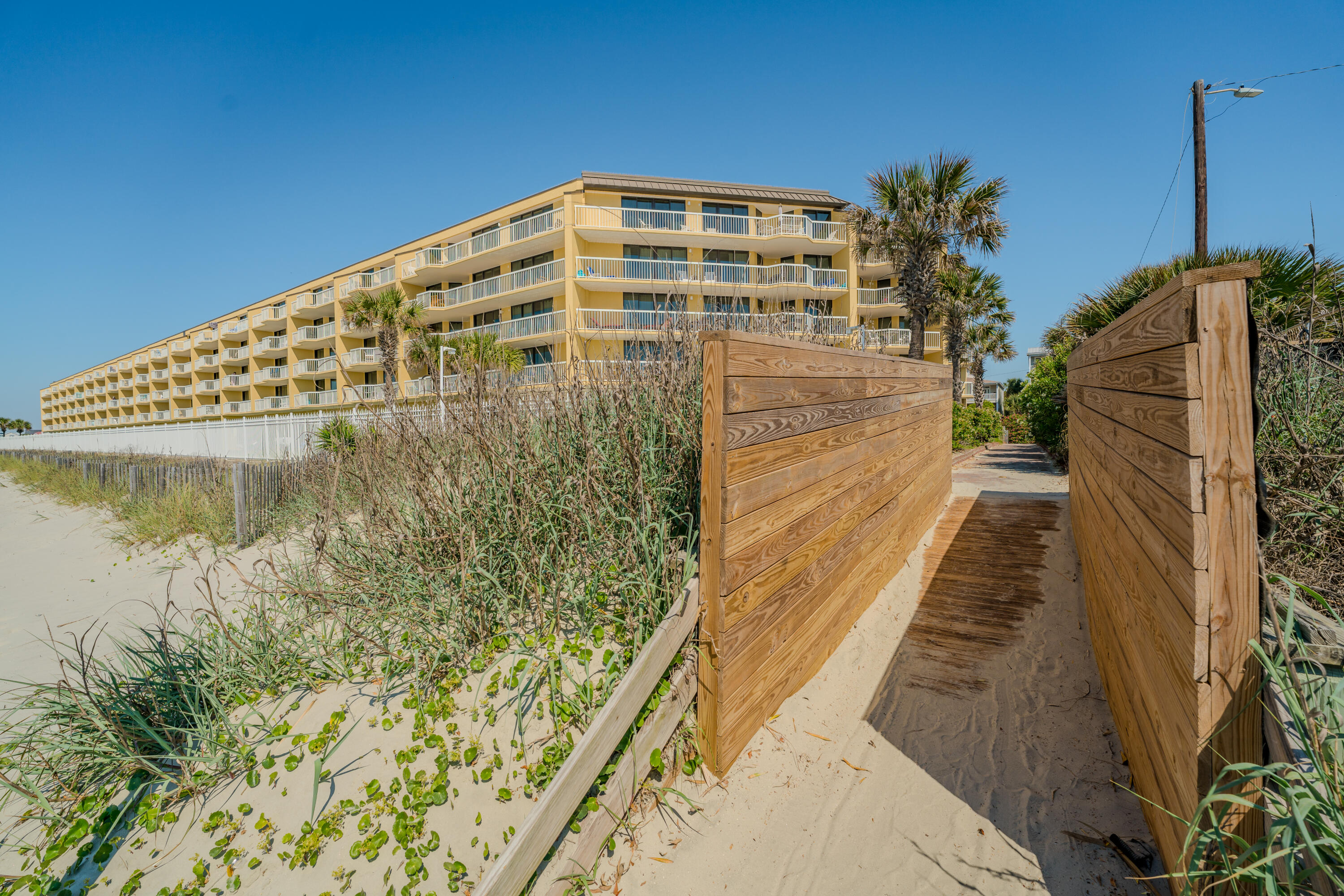 201 W Arctic Avenue Apt 302