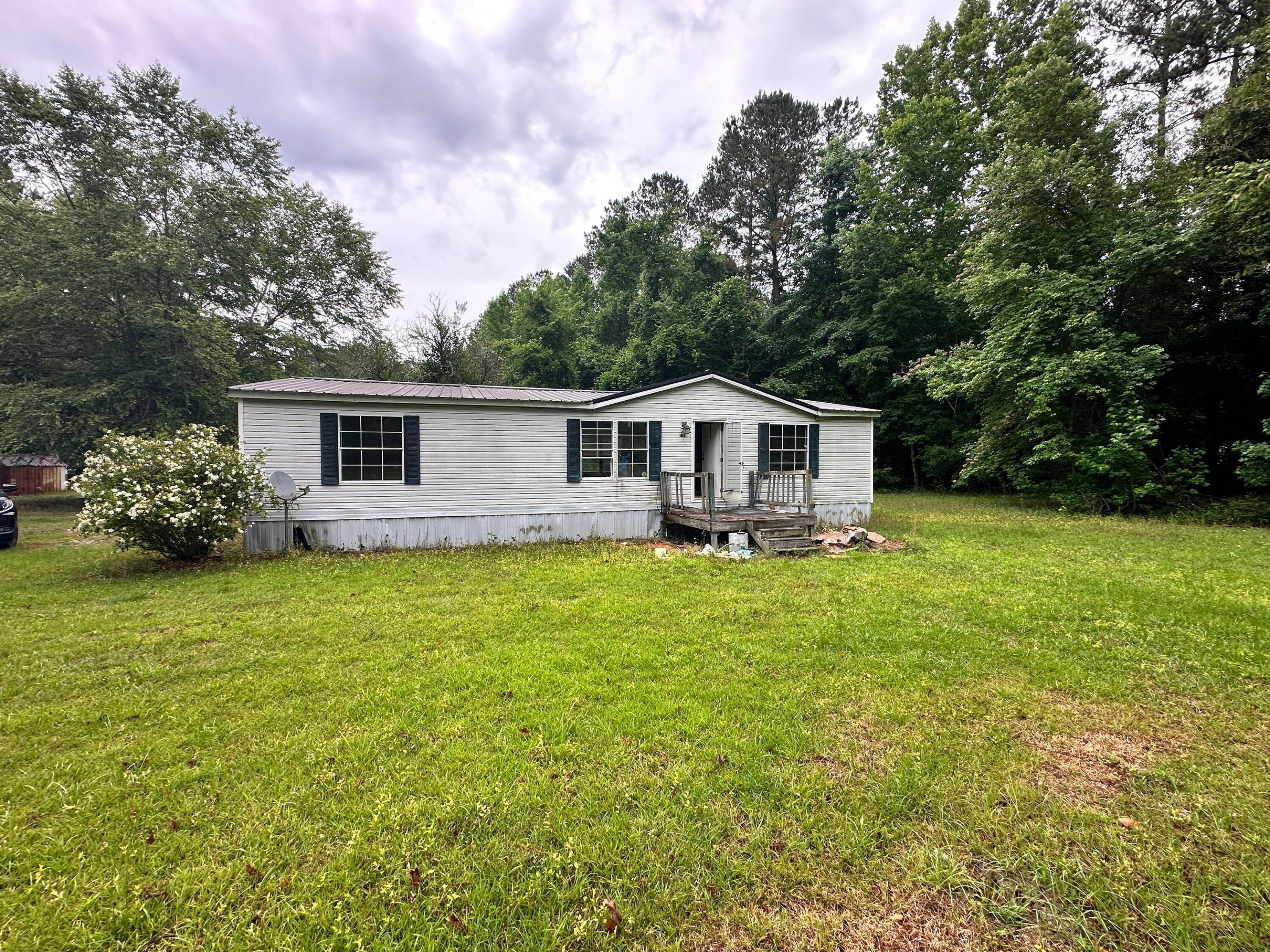 186 Lone Lane Drive