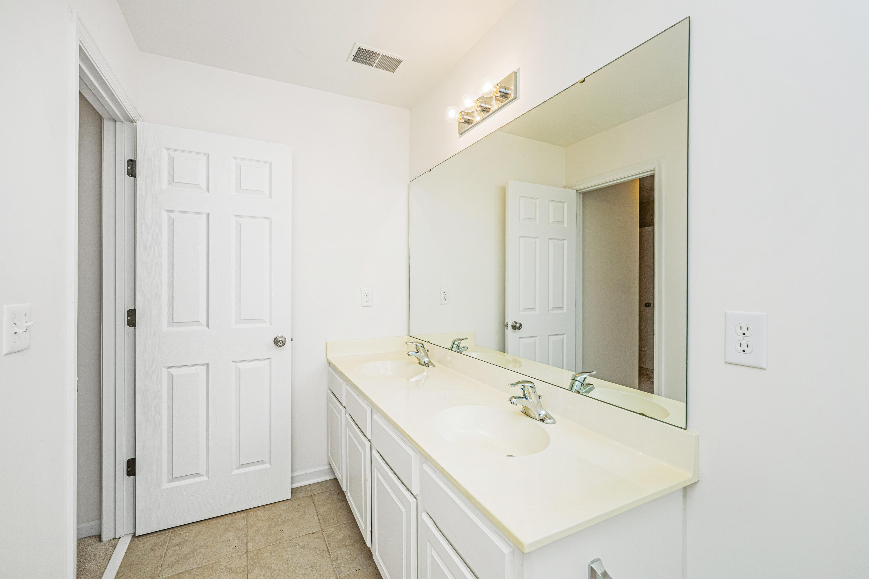 1126 Santa Elena Way