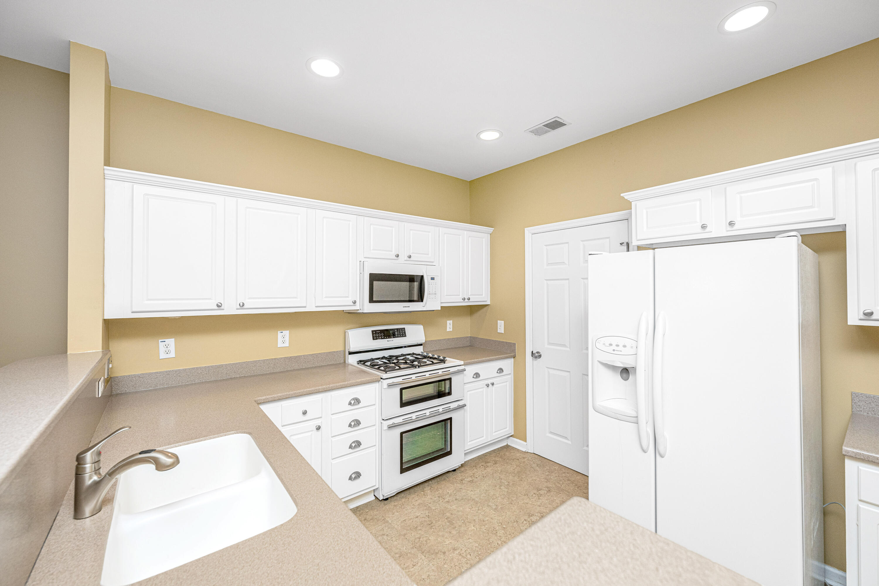 1126 Santa Elena Way