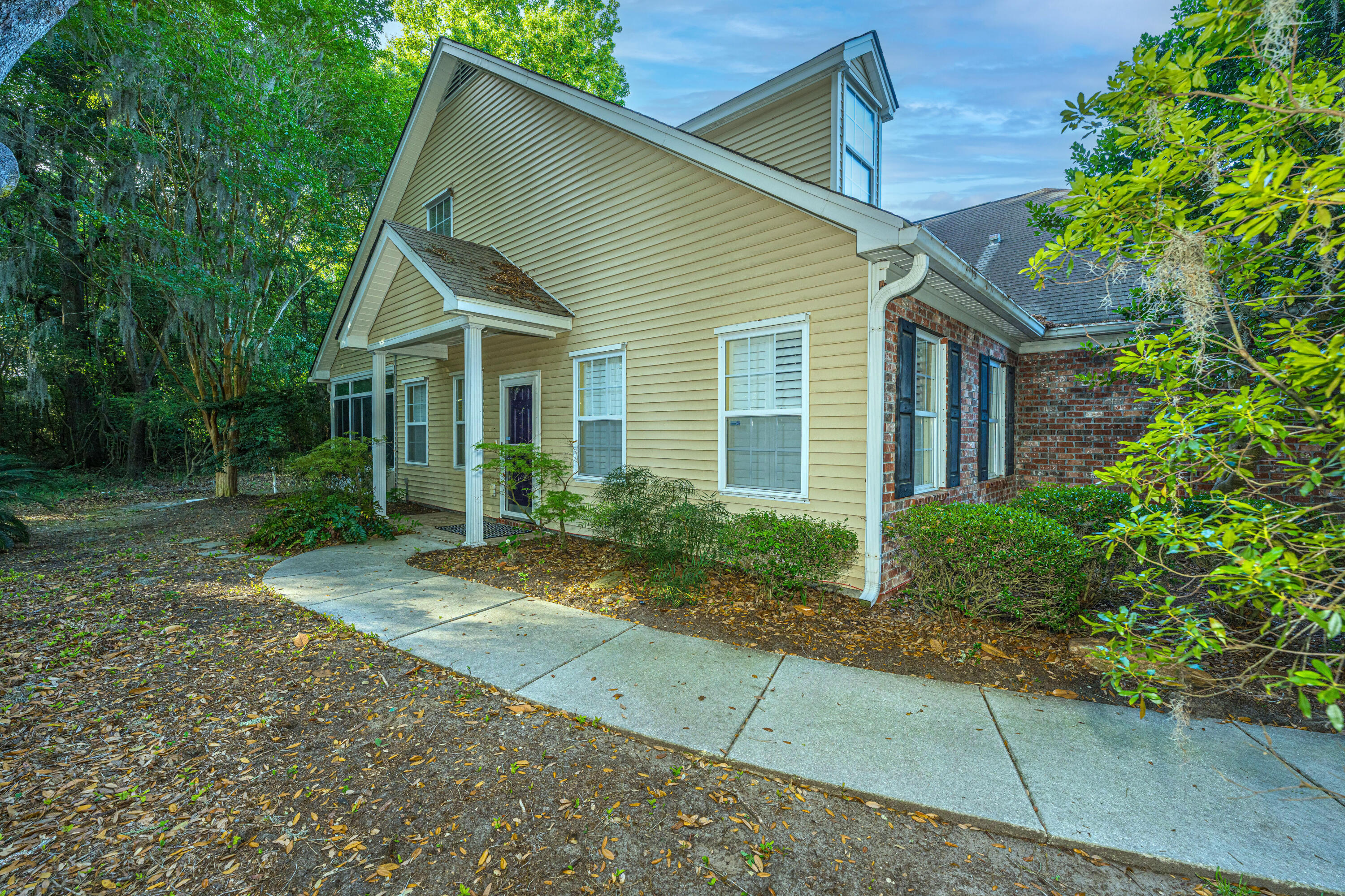 1126 Santa Elena Way