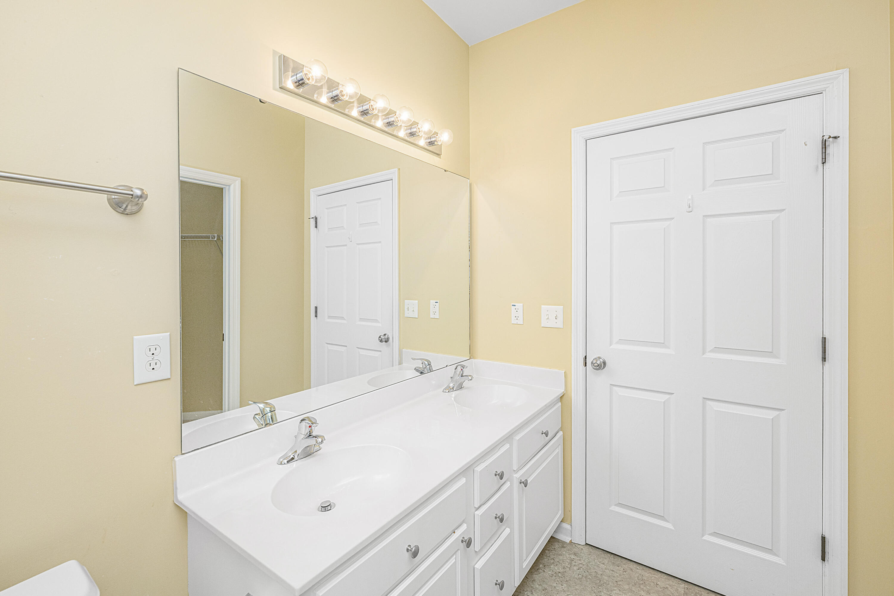 1126 Santa Elena Way