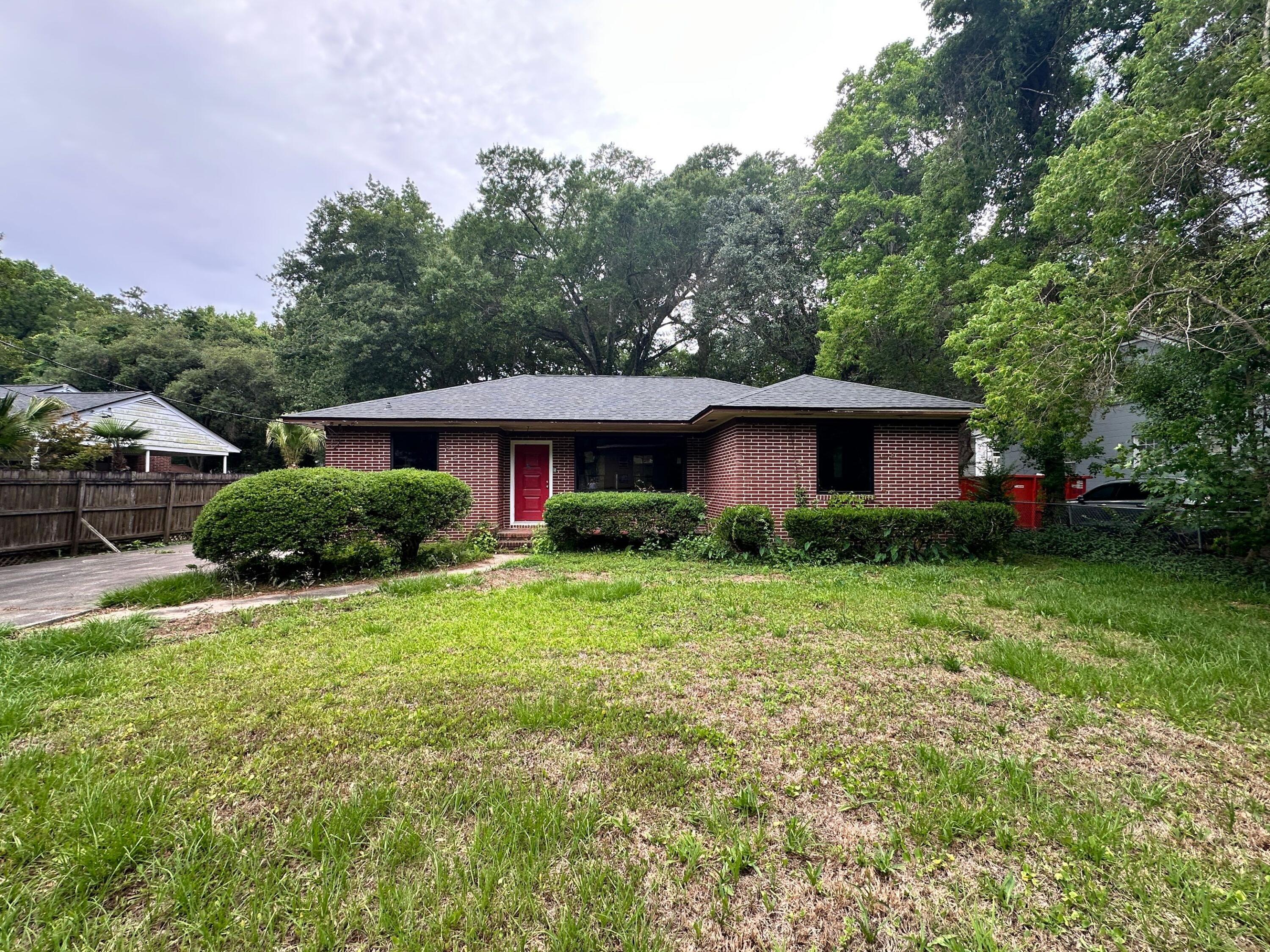 321 Howle Avenue