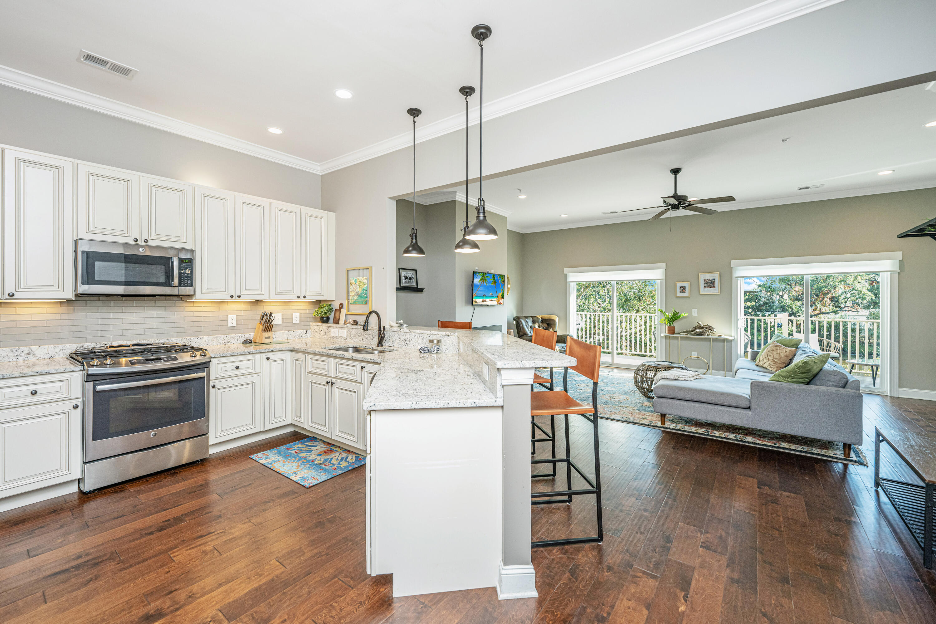 1011 Lighterman Way