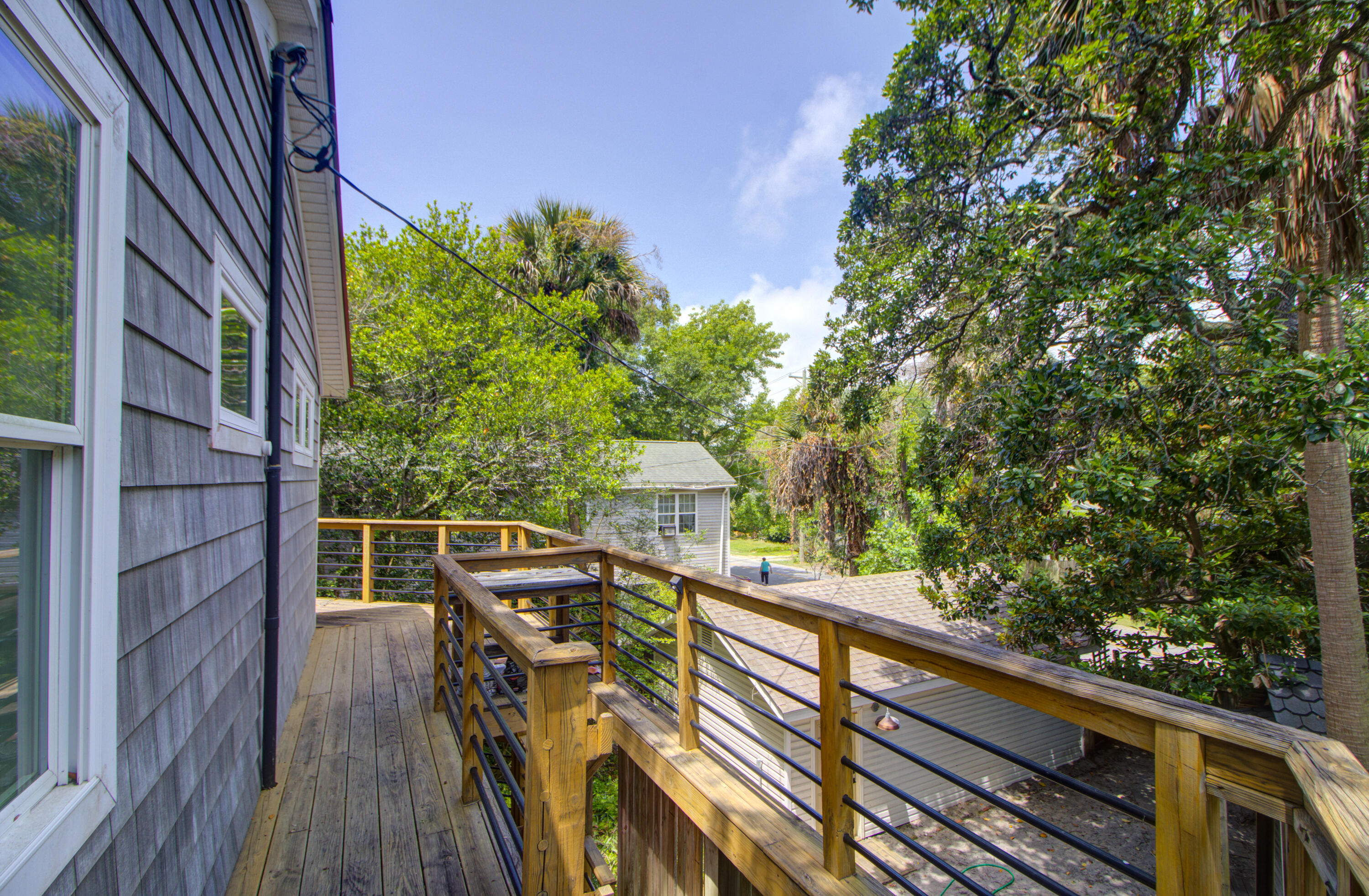 208 E Cooper E Avenue