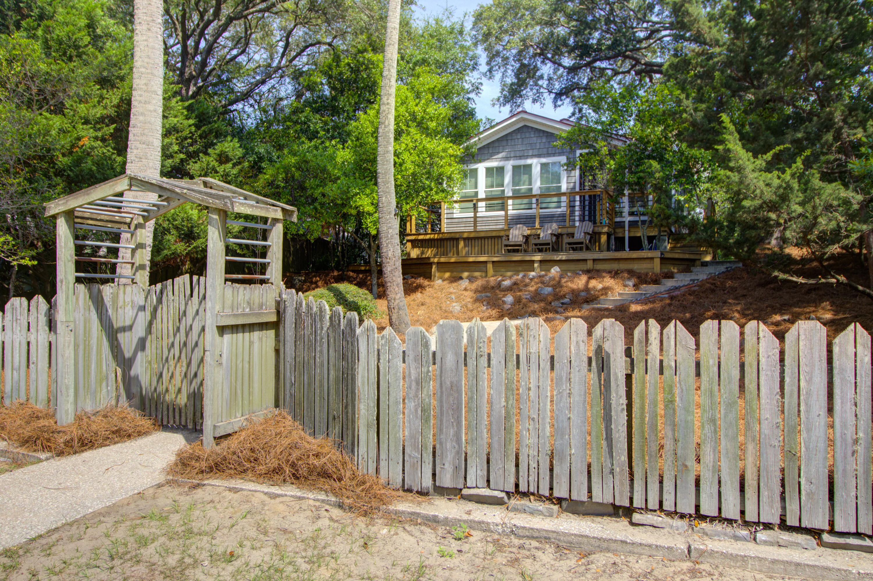 208 E Cooper E Avenue