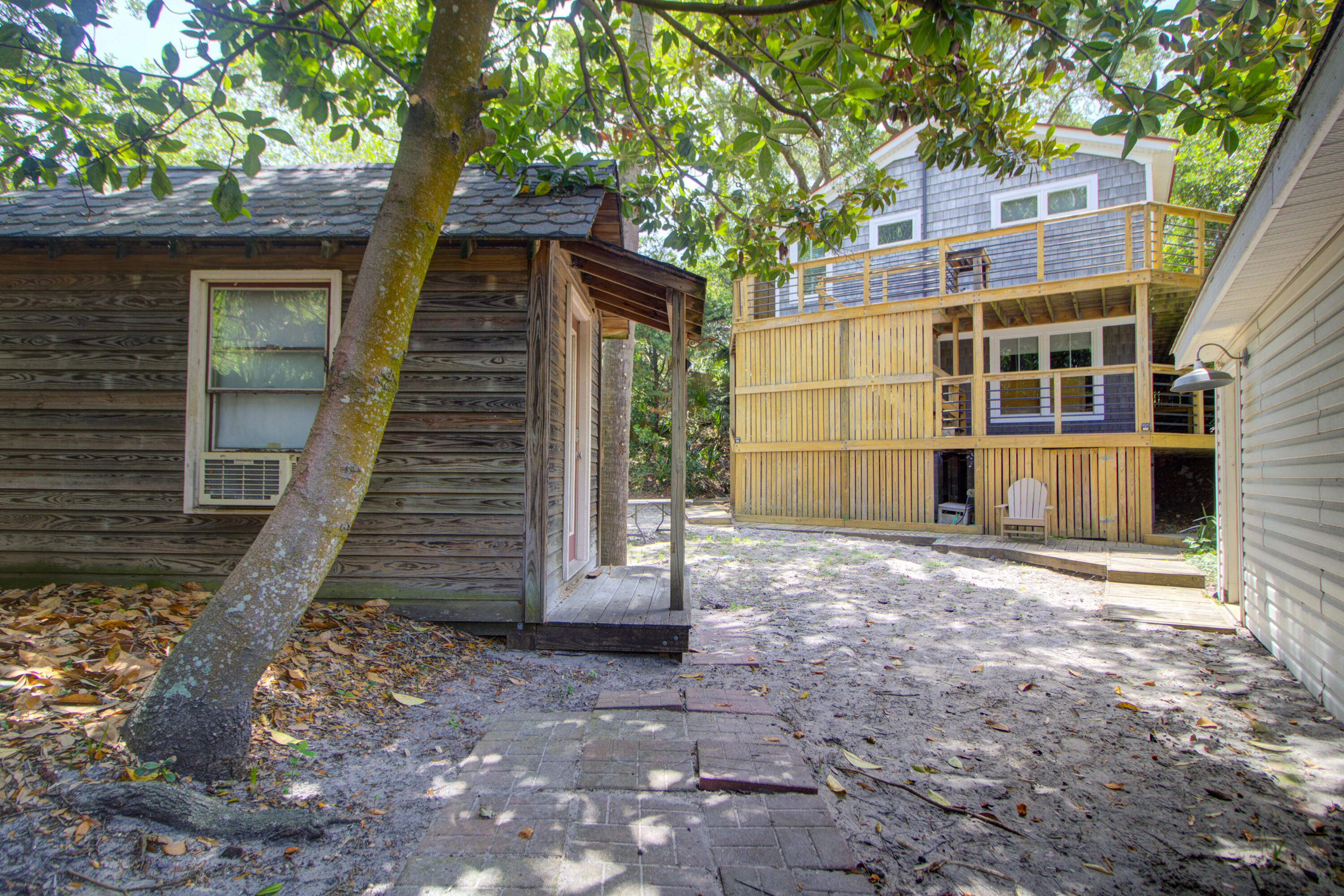 208 E Cooper E Avenue