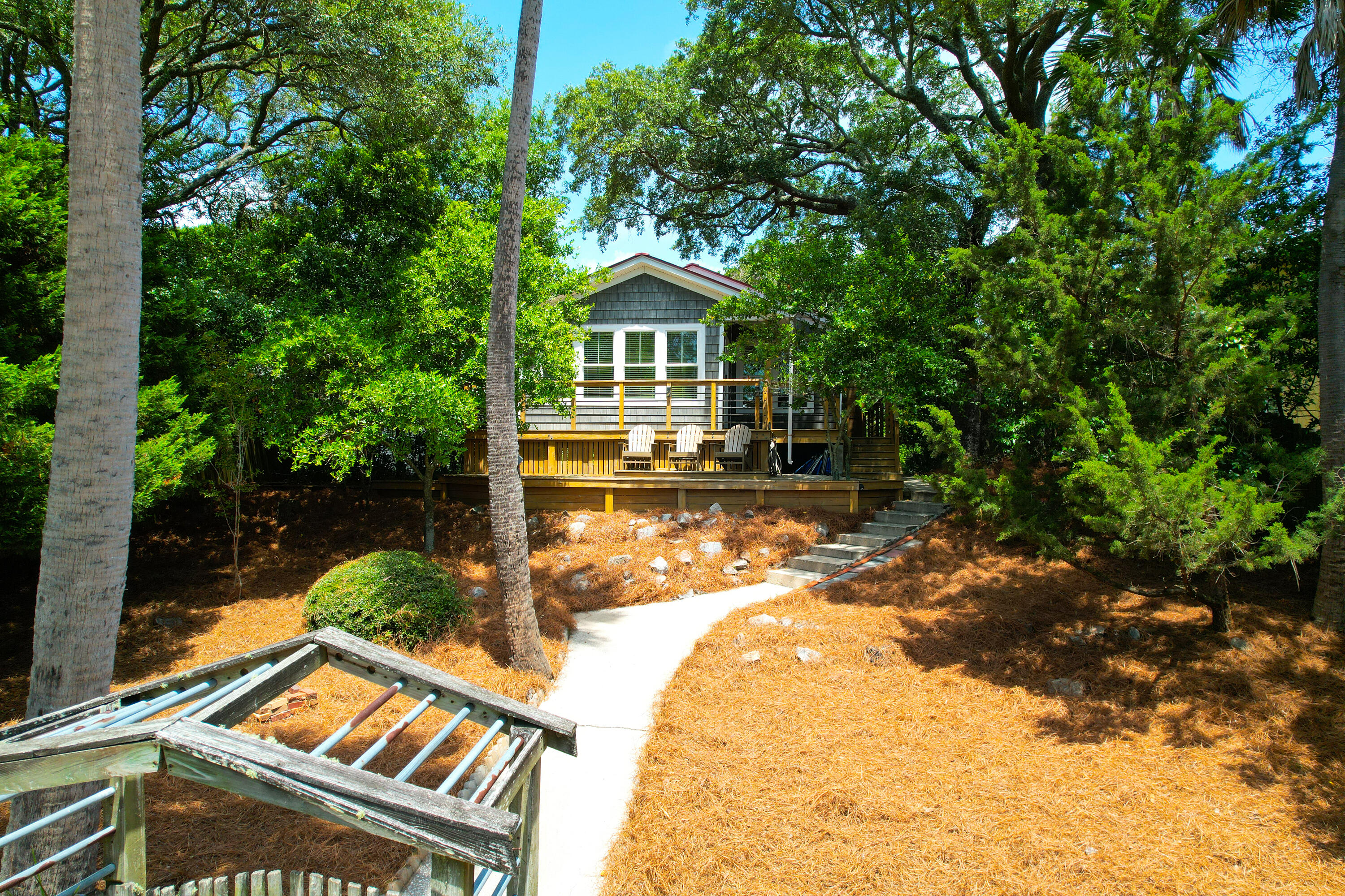 208 E Cooper E Avenue