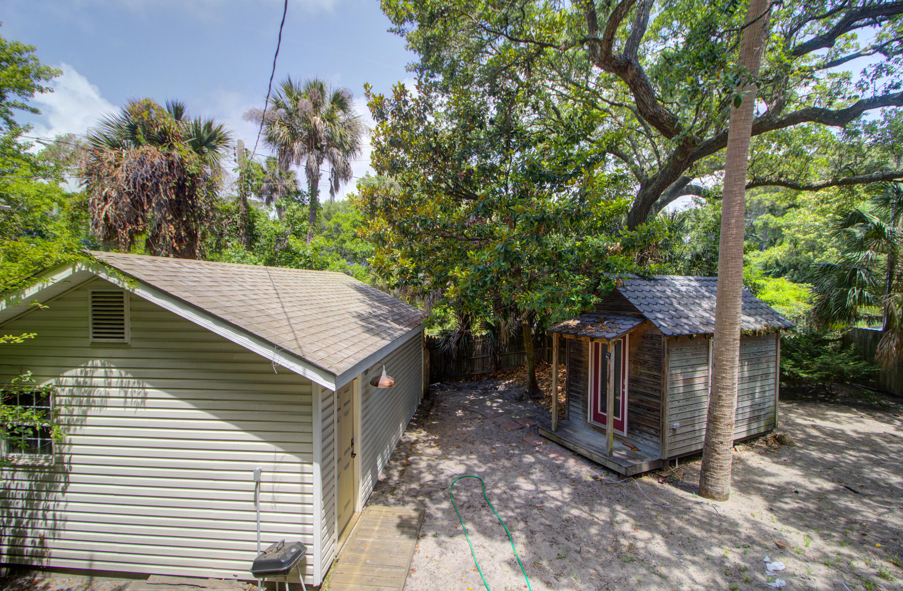208 E Cooper E Avenue