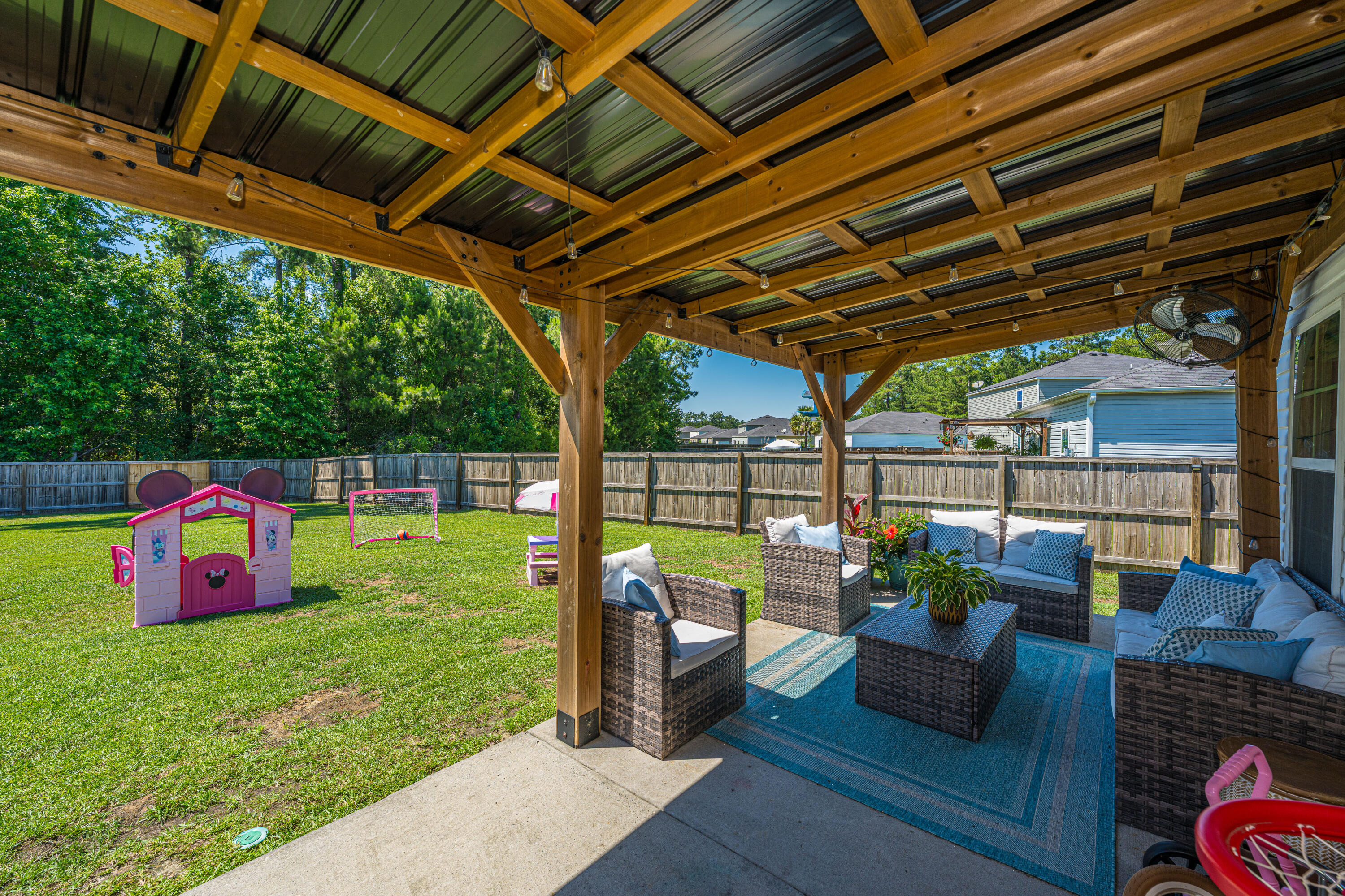 437 Spanish Wells Road