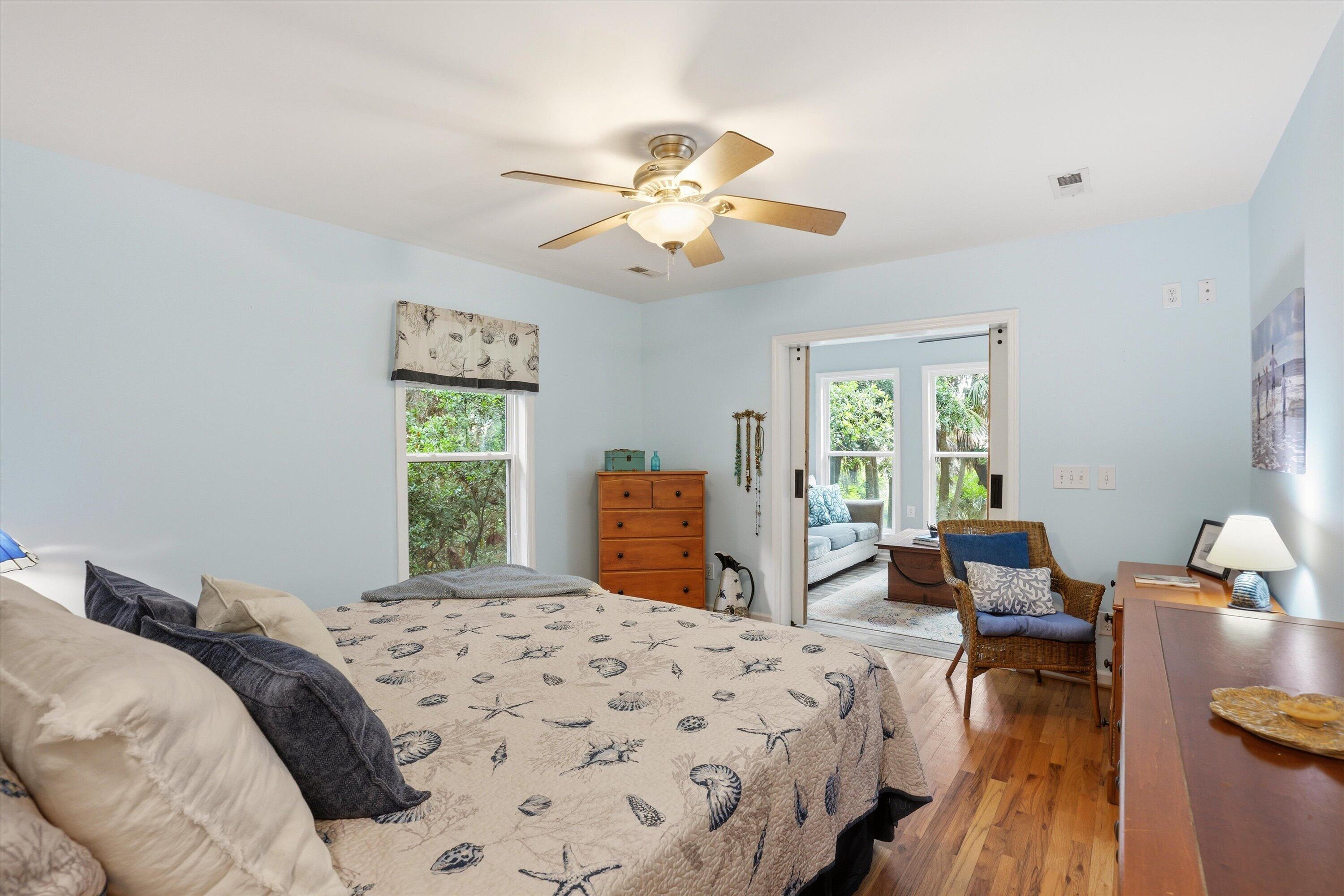 609 Dolphin Road