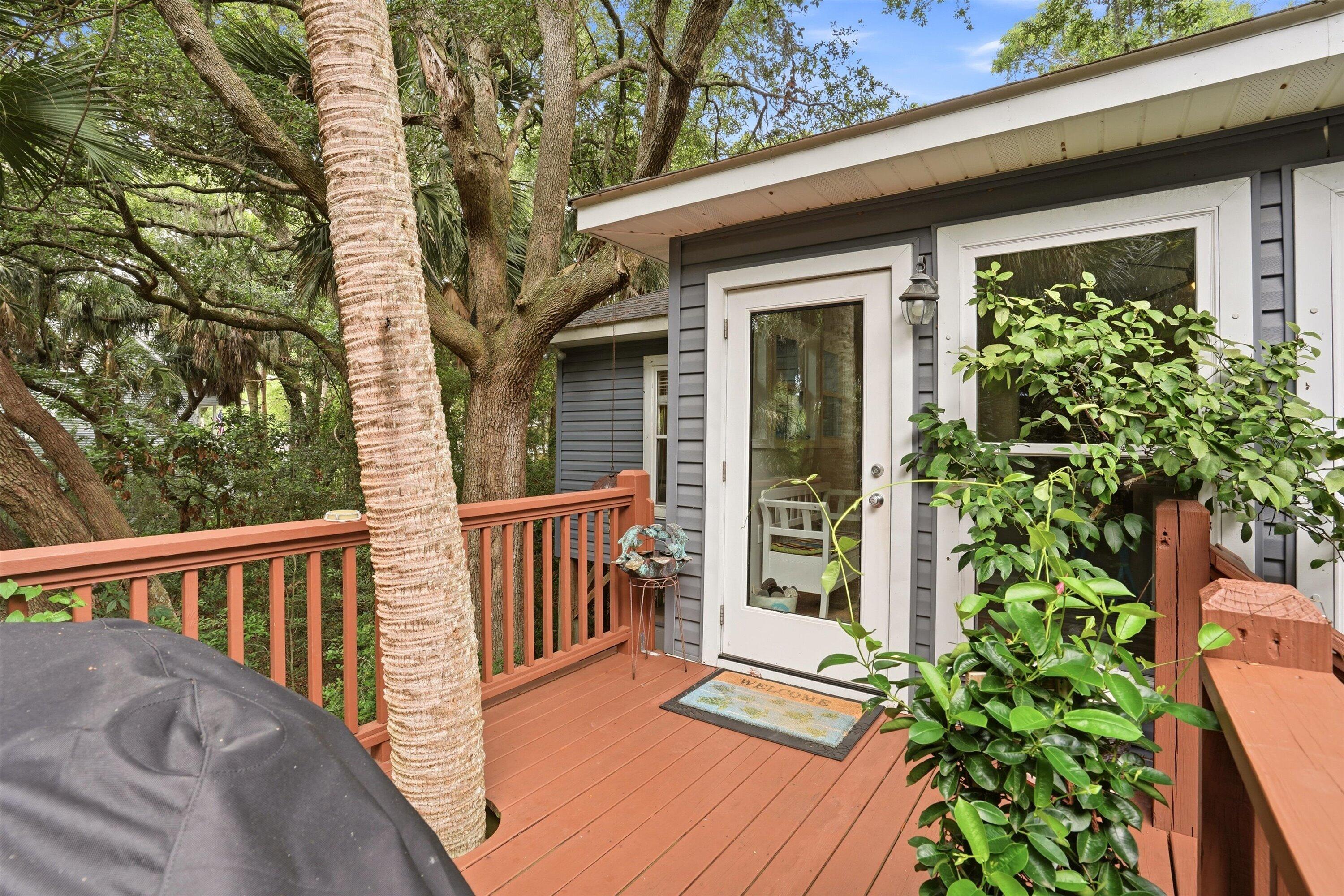 609 Dolphin Road