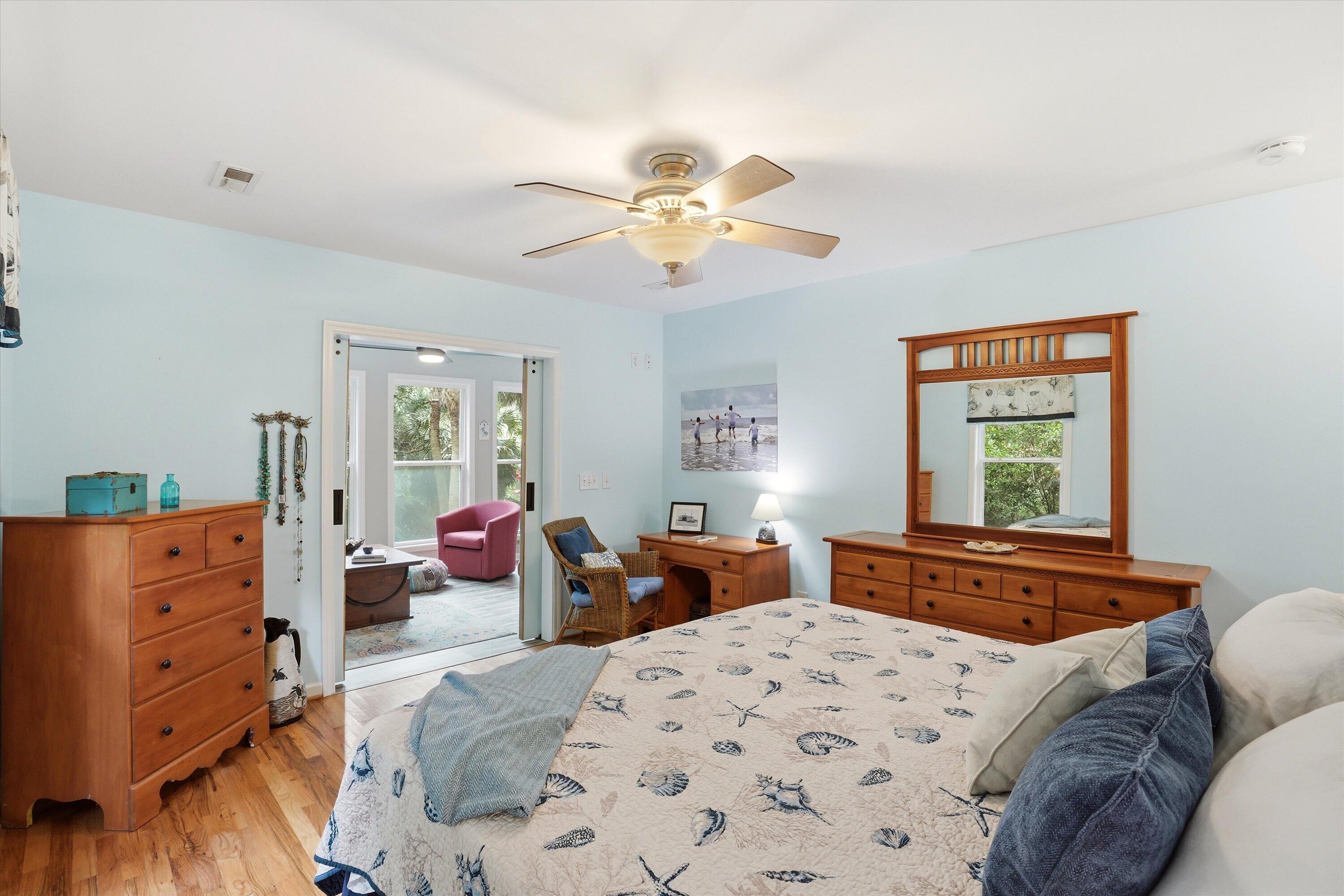 609 Dolphin Road