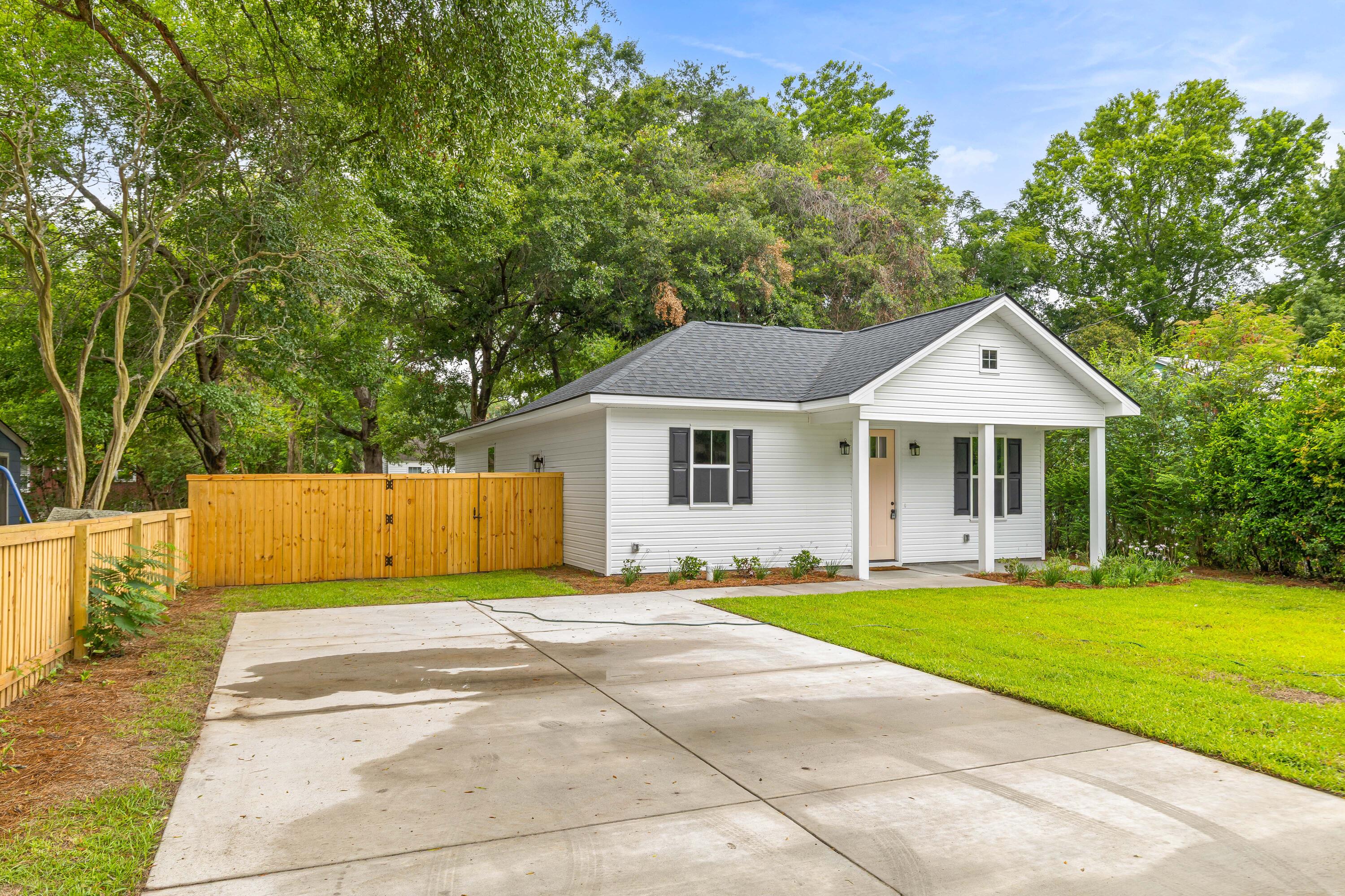 2620 Stark Lane